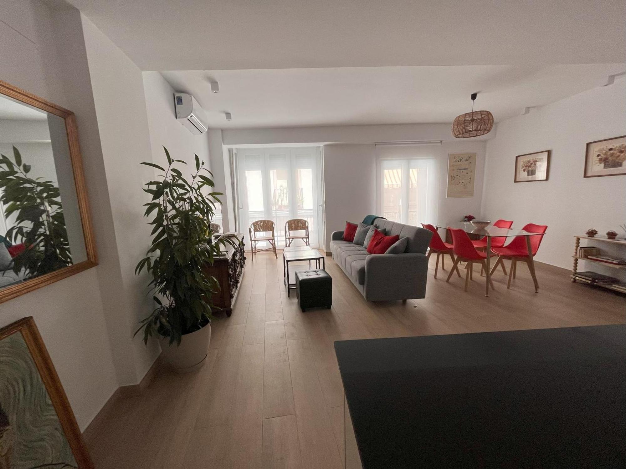 Apartamento Precioso Con Patio Granada