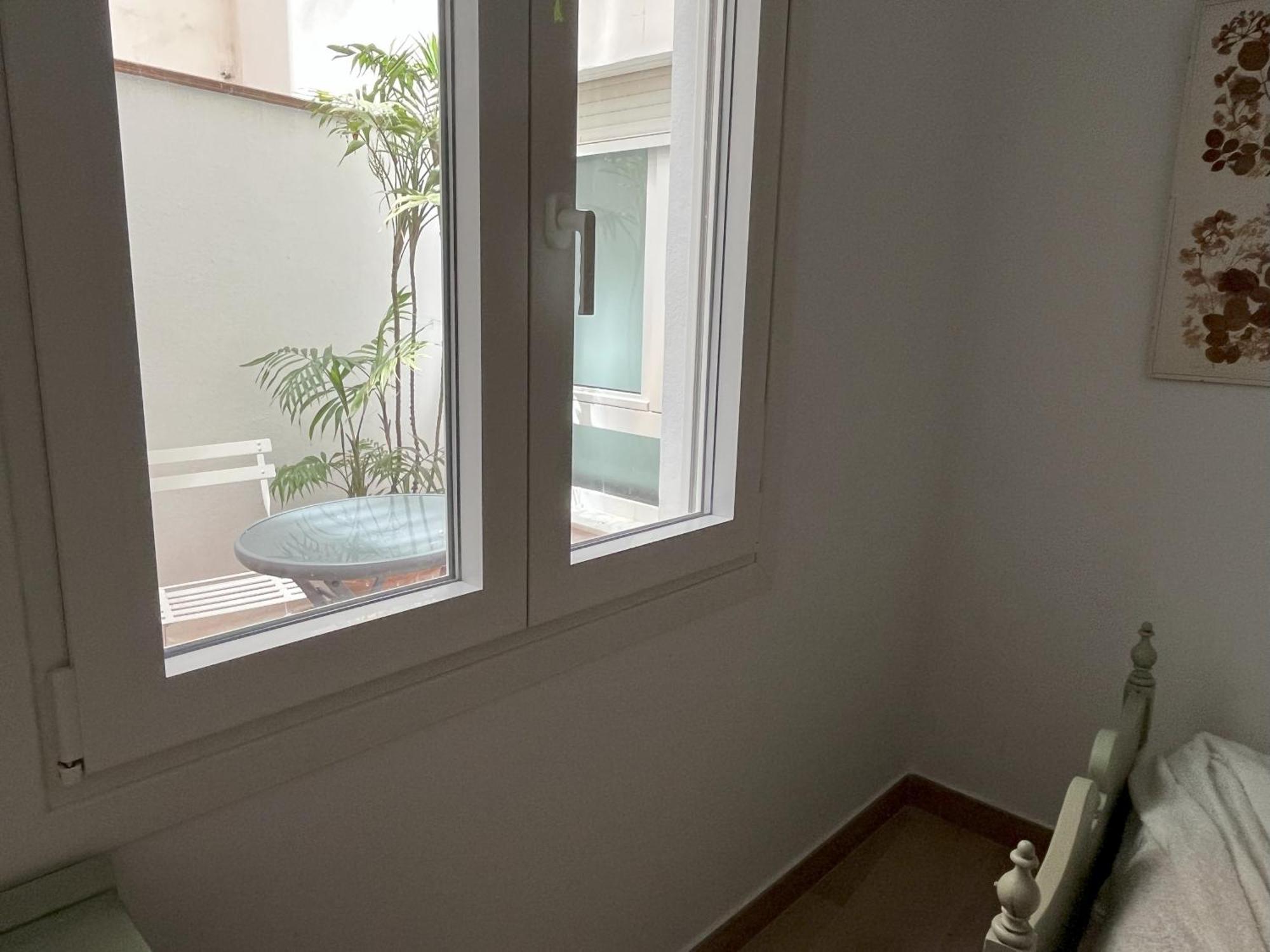 Apartamento Precioso Con Patio *