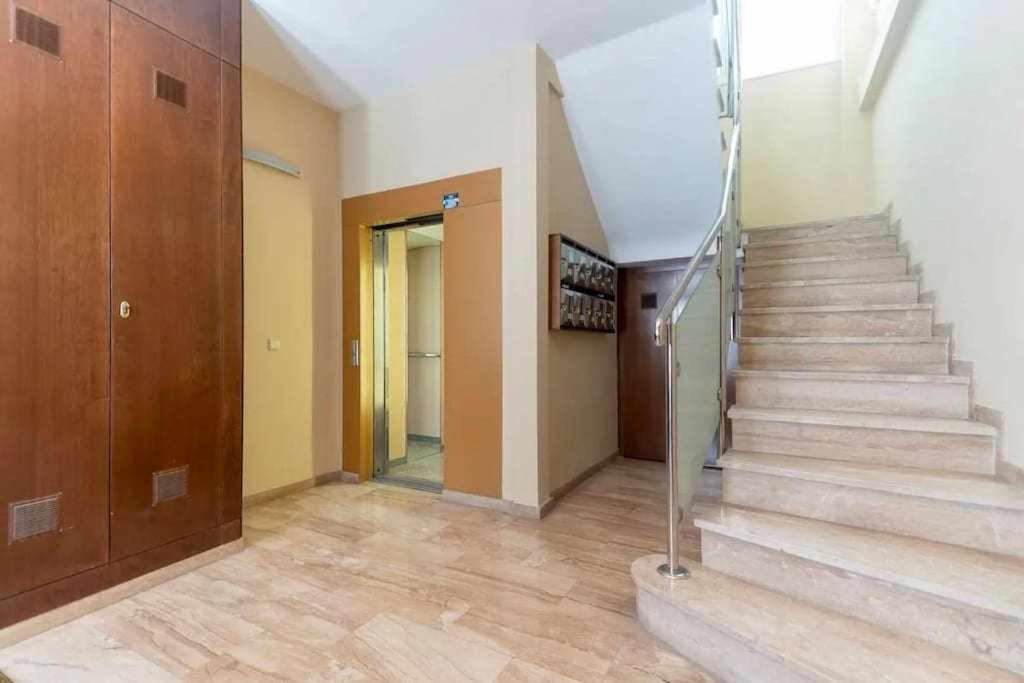 Apartamento Luxe Haven In Granada