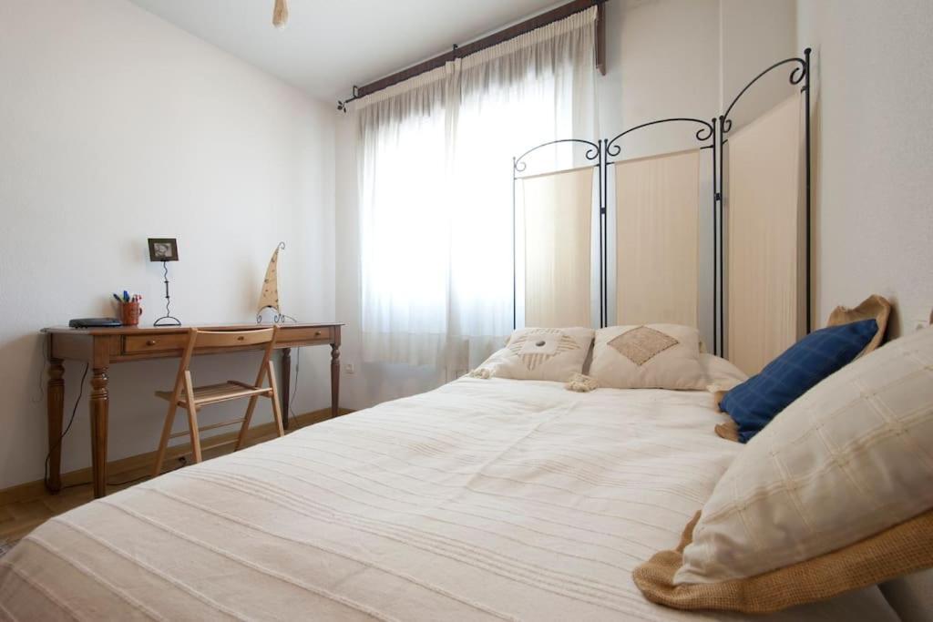 Gorgeous Free Parking In The Building Apartamento Granada