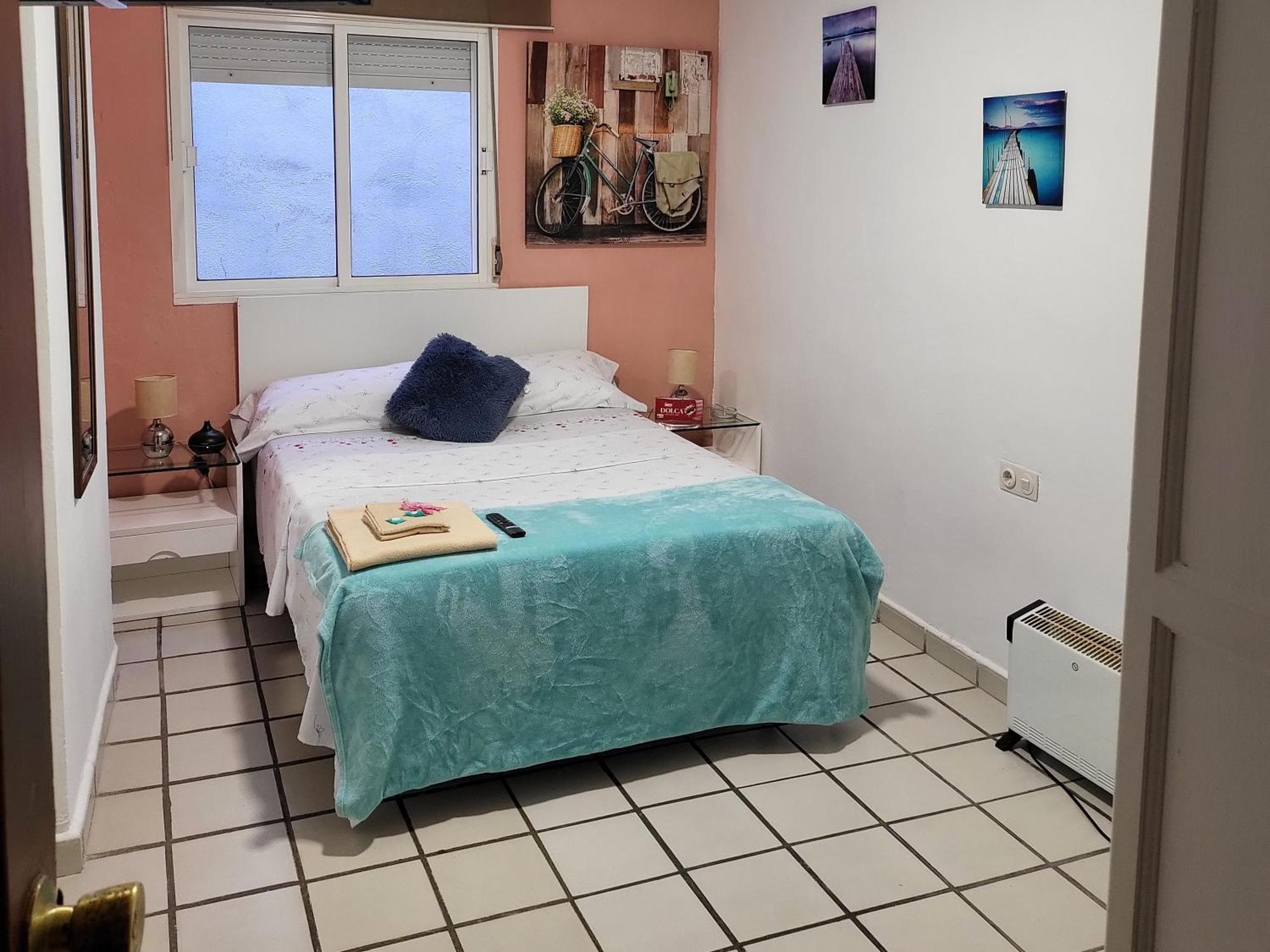 Habitación en casa particular Muy Centrica. *