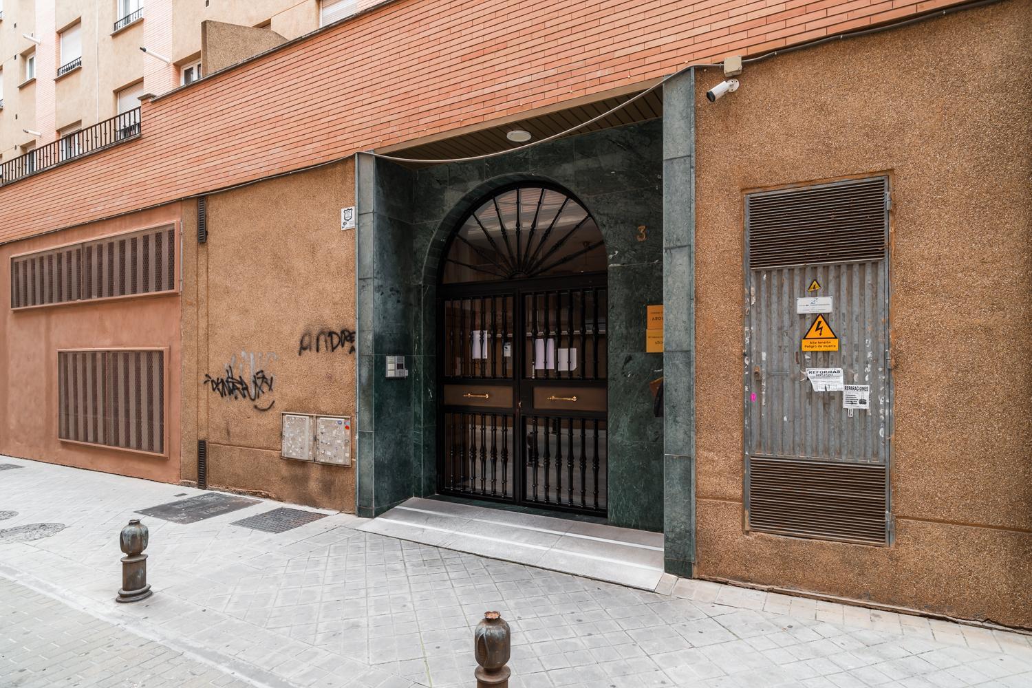 Apartment Tuguest Station With Parking Granada