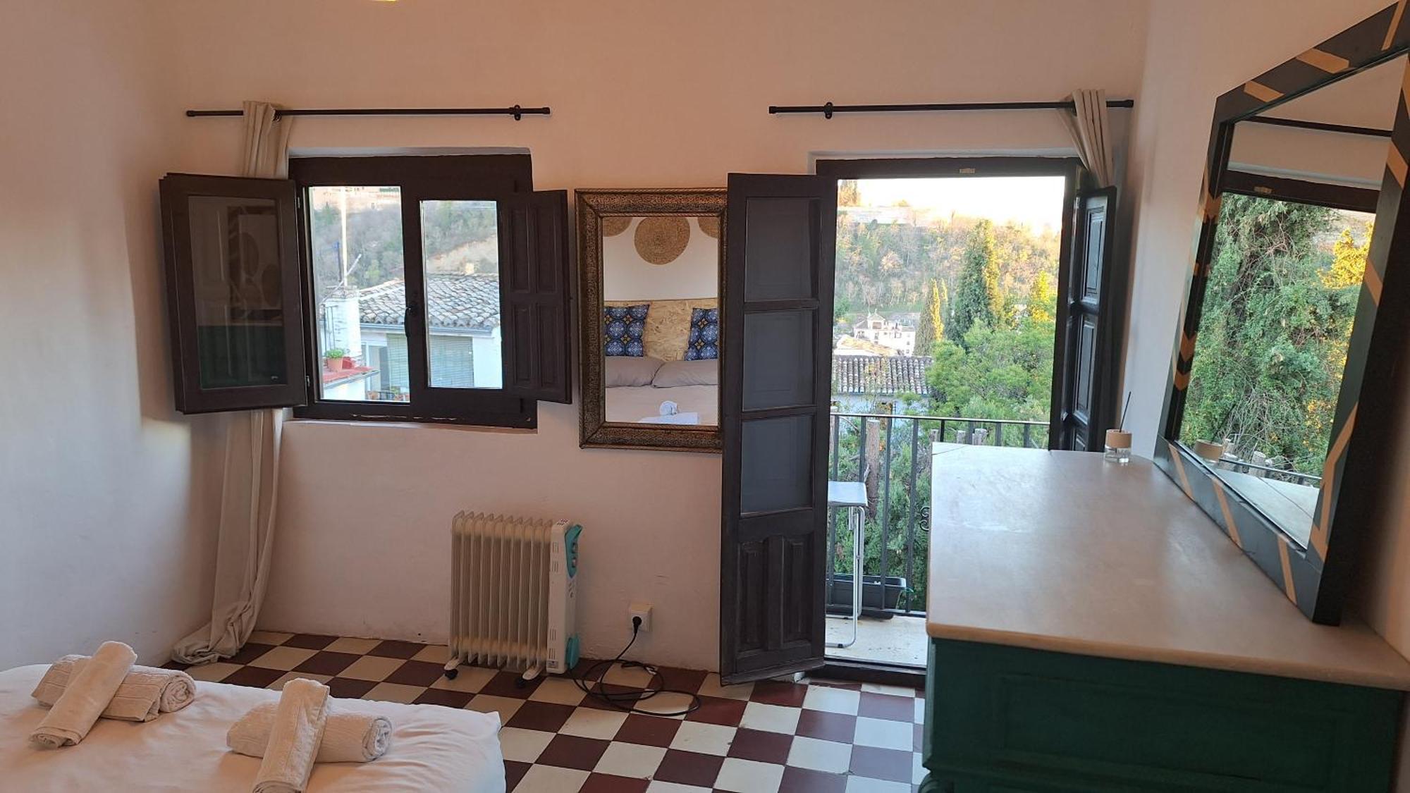Private Apart For 4 Pax Apartamento Granada
