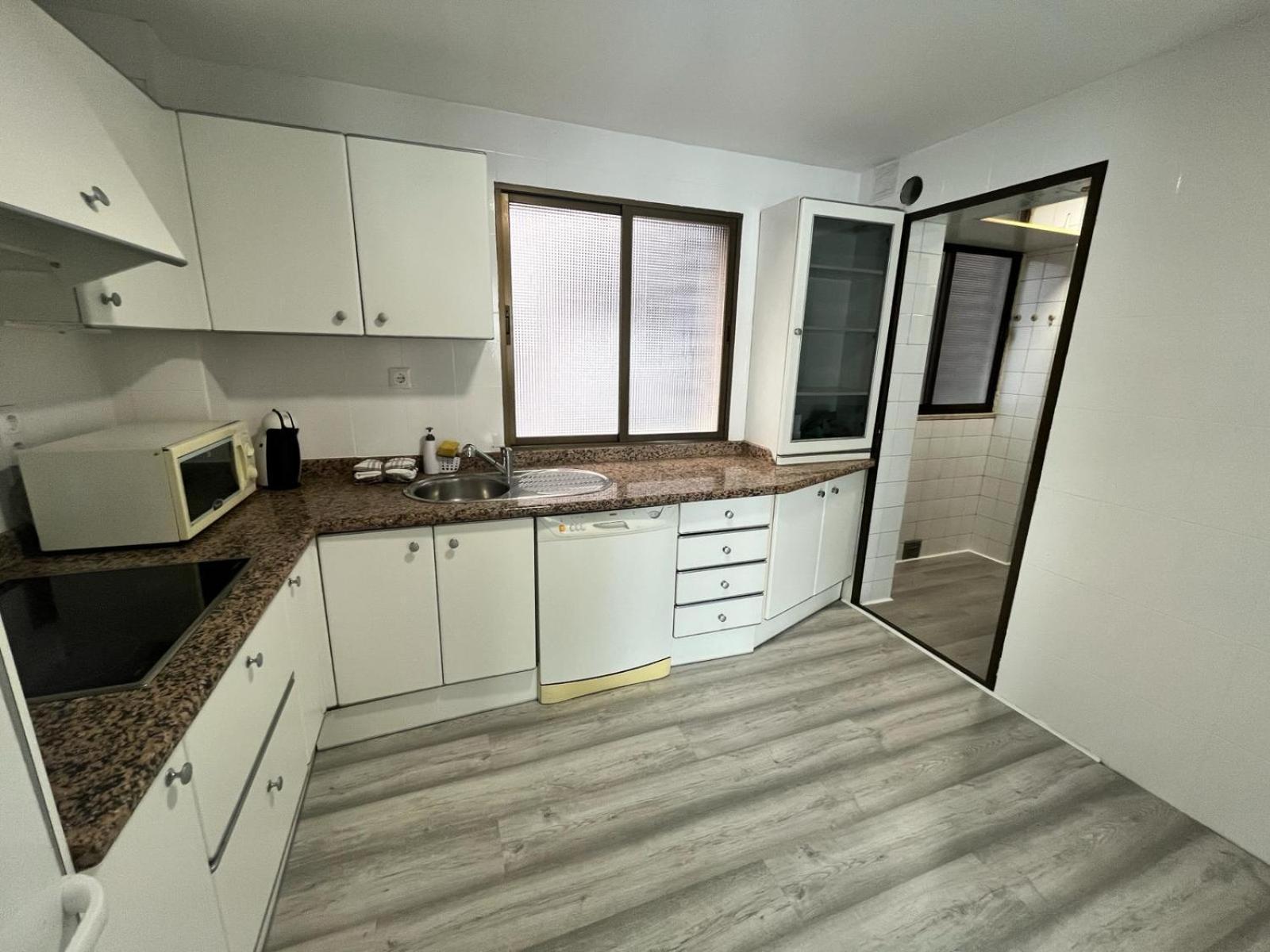 H&h Azucena, Parking Gratis Apartamento *