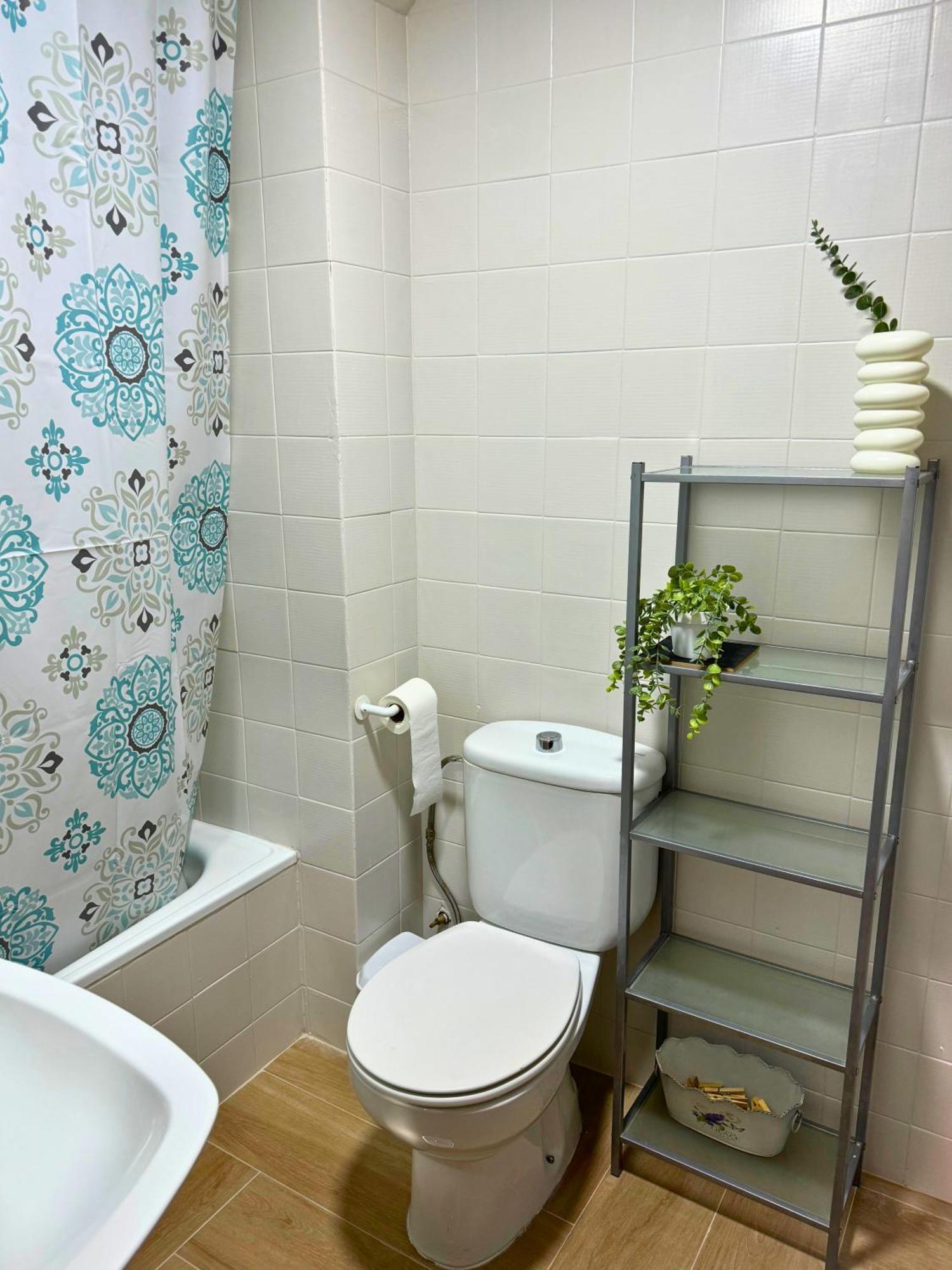 Apartamento Home4u En Plaza De Gracia Granada