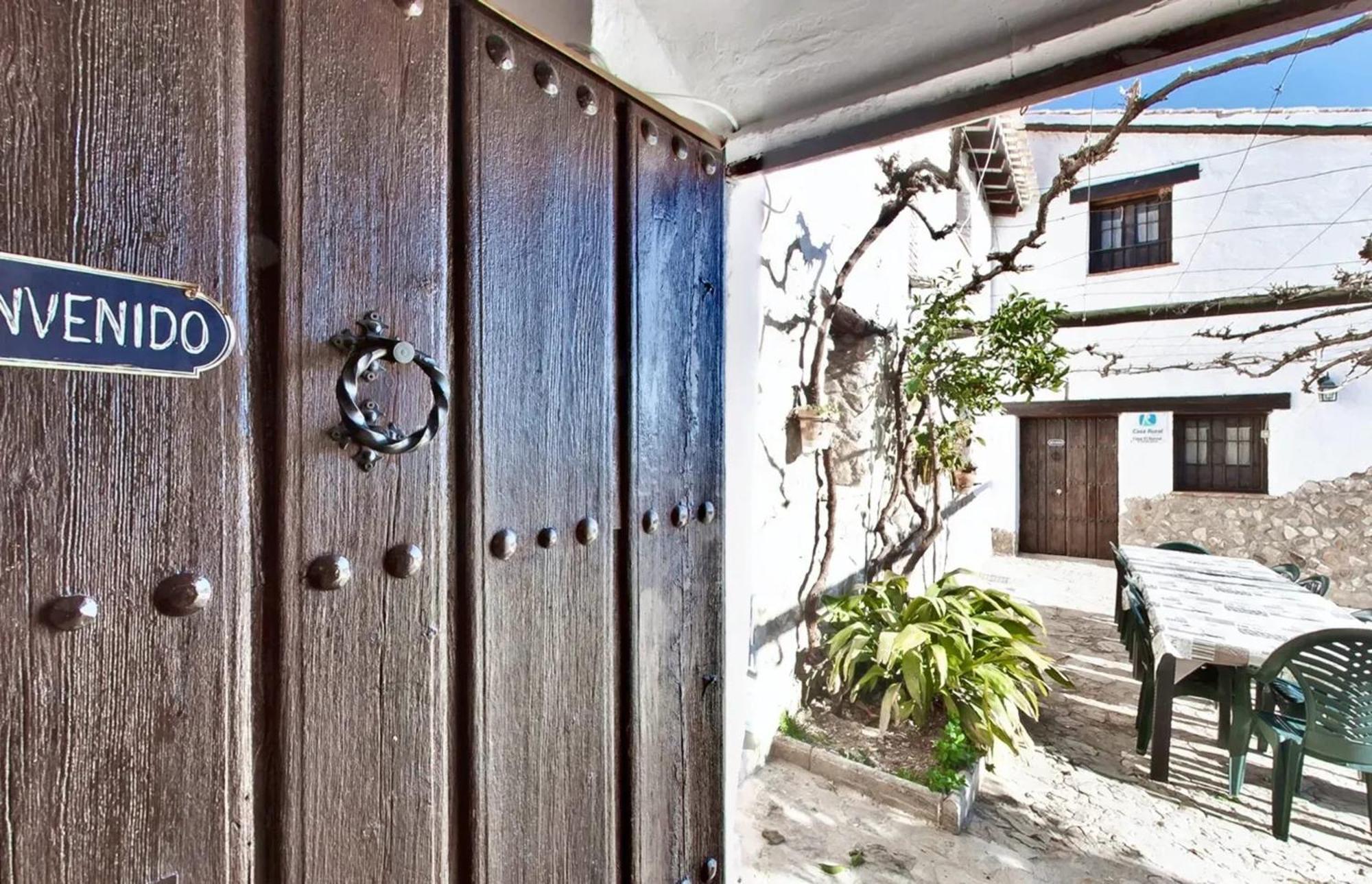 Villa Elegant In With Pool And Garden *