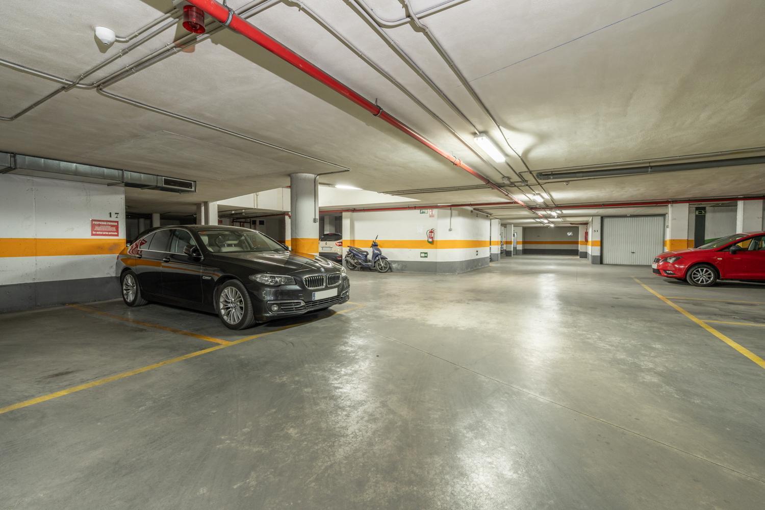 Tuguest Postigo I Catedral - Free Parking Granada