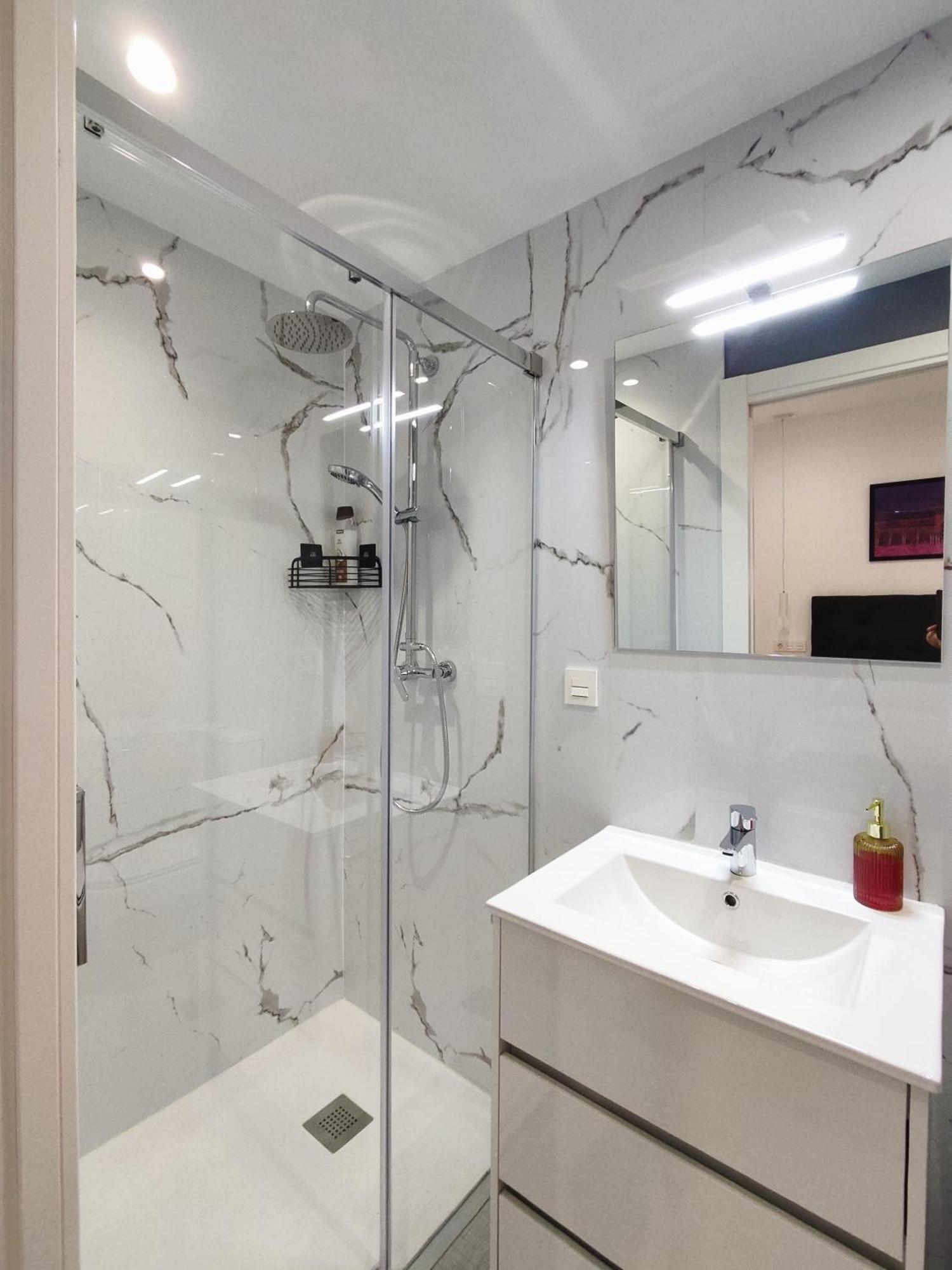 Ferola Homes Apartment *