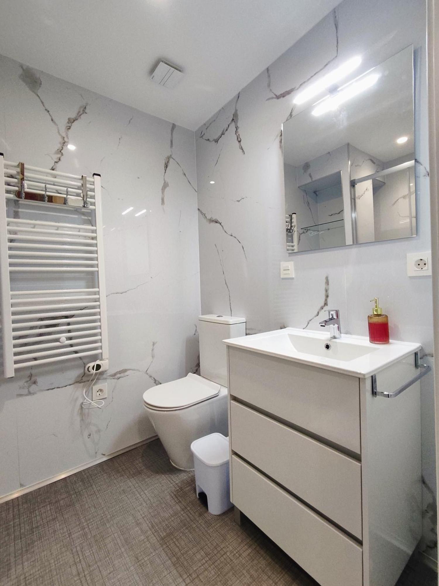 Ferola Homes Apartment *