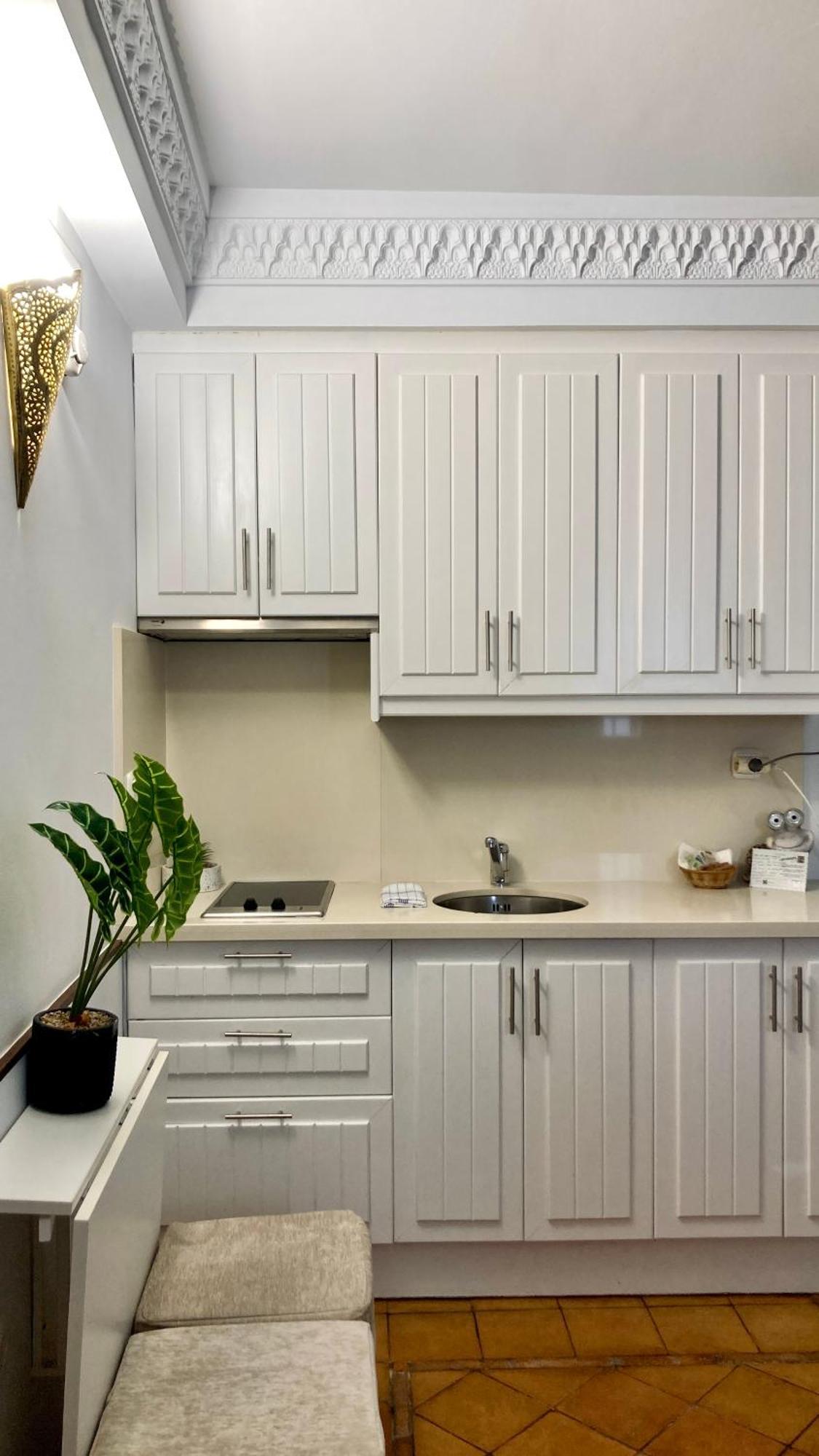 Apartamento Adanar-apartamentos Muralla Ziri Granada