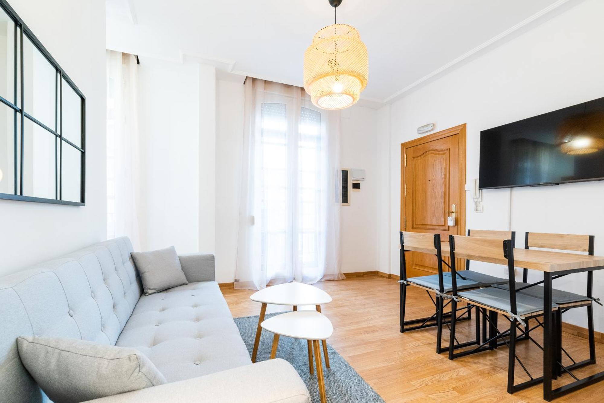 Apartamento Maestro Pleno Centro Y Cerca De La Alhambra, Catedral Y Principales Puntos Turisticos *