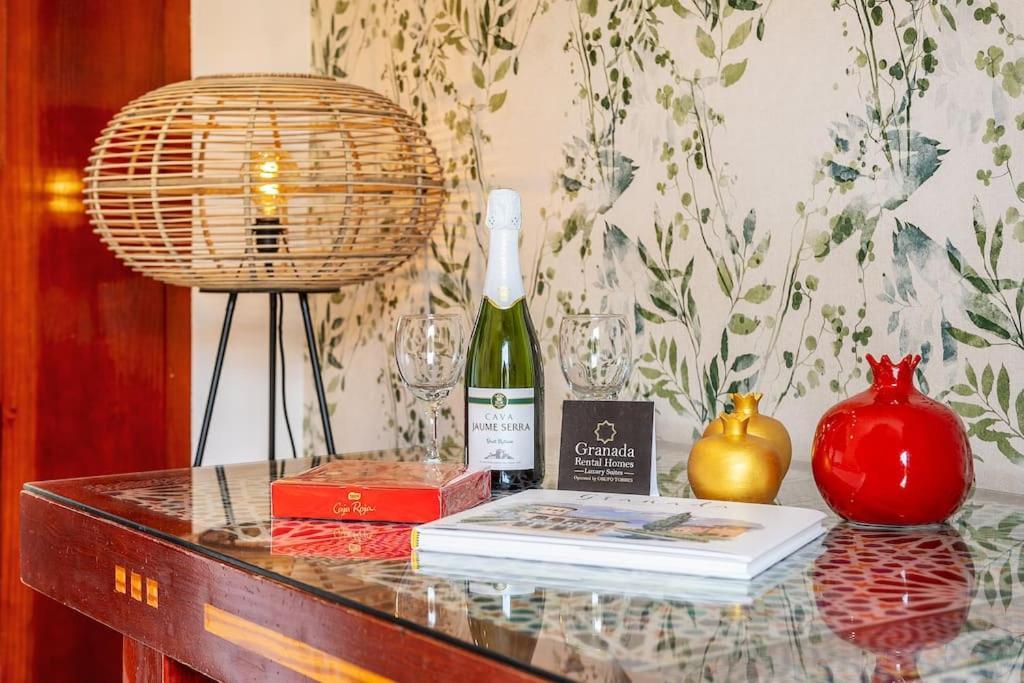 Luxury Plaza Fortuny * Granada