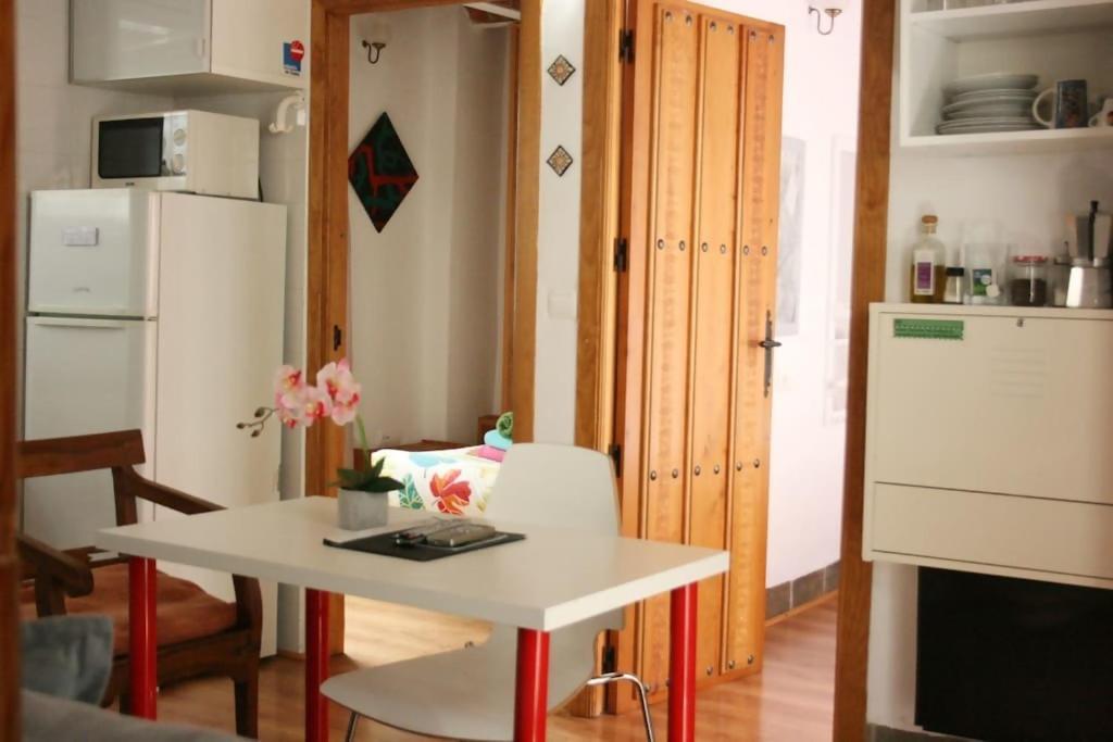 Golondrinas De La Alhambra Apartamento *
