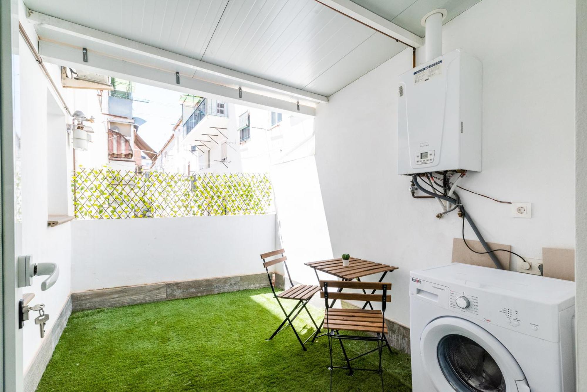 Apartamento Pajaritos Junto A Centro, Estacion De Tren Y Plaza De Toros Granada