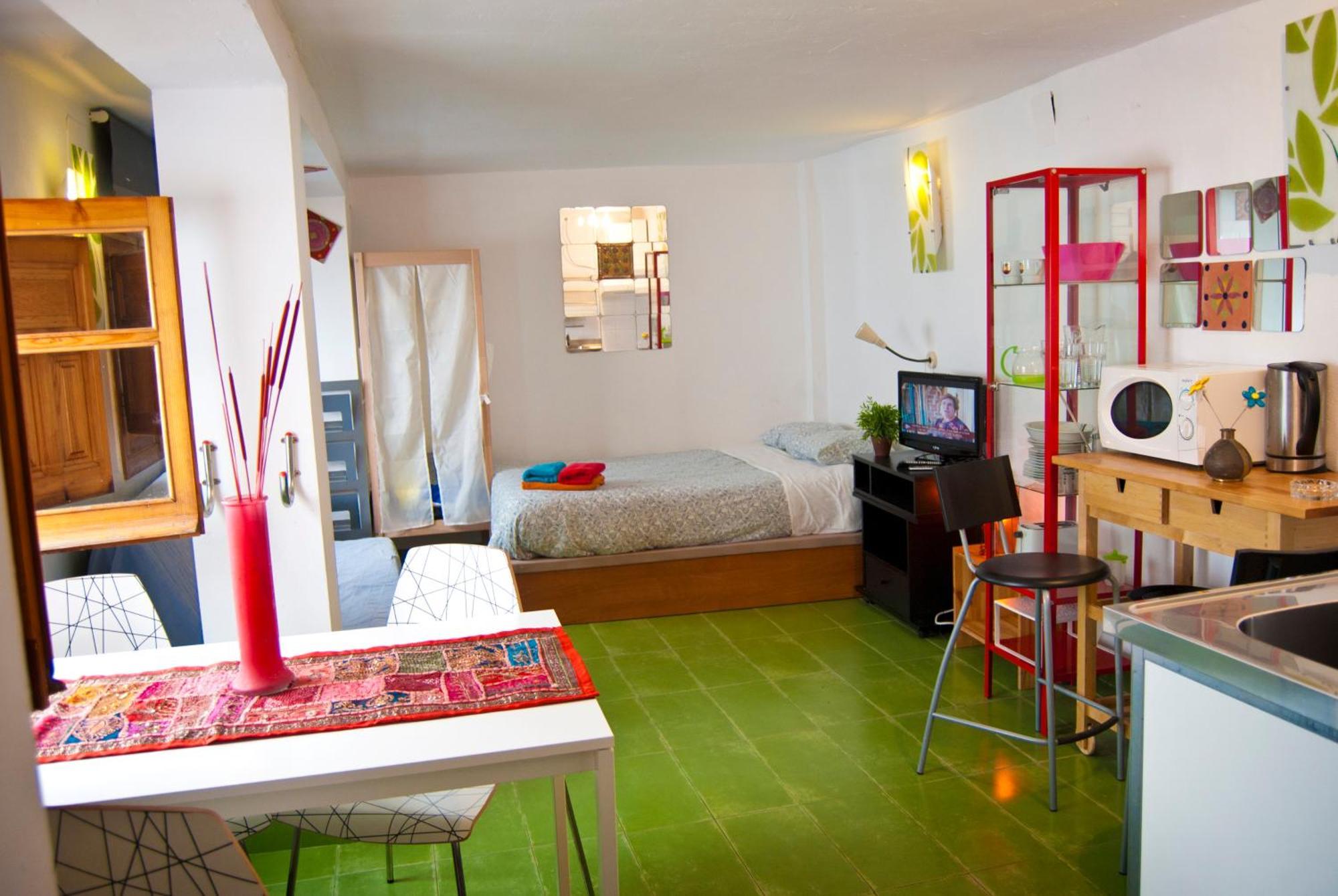 Golondrinas De La Alhambra Apartamento *