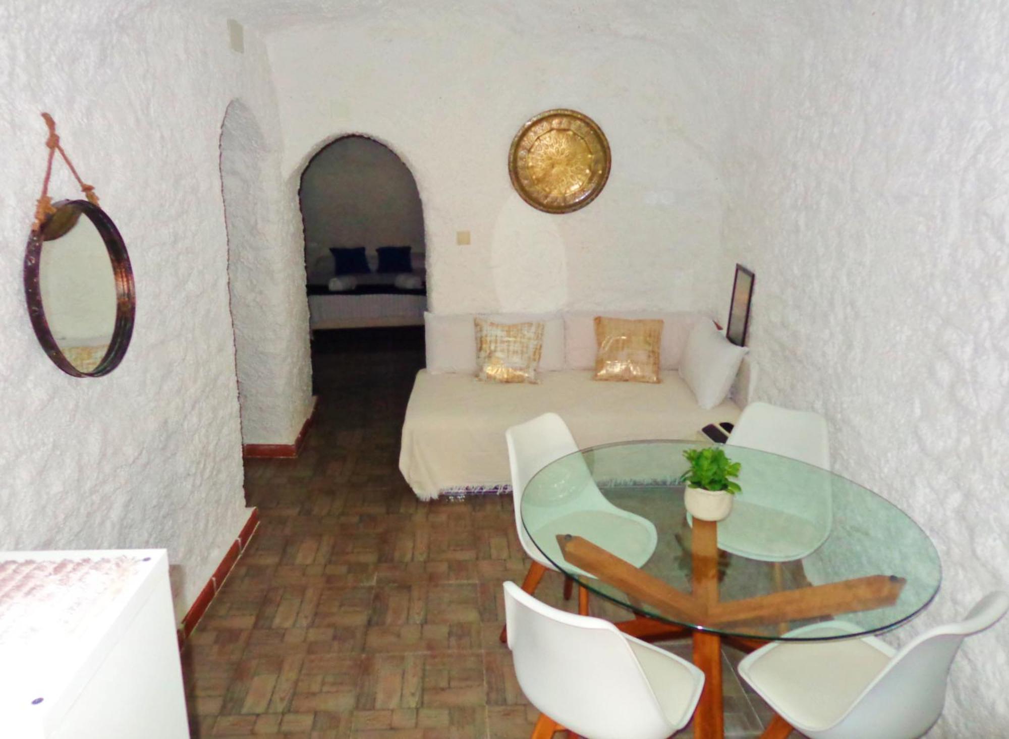 Casa Cueva De La Alhambra *