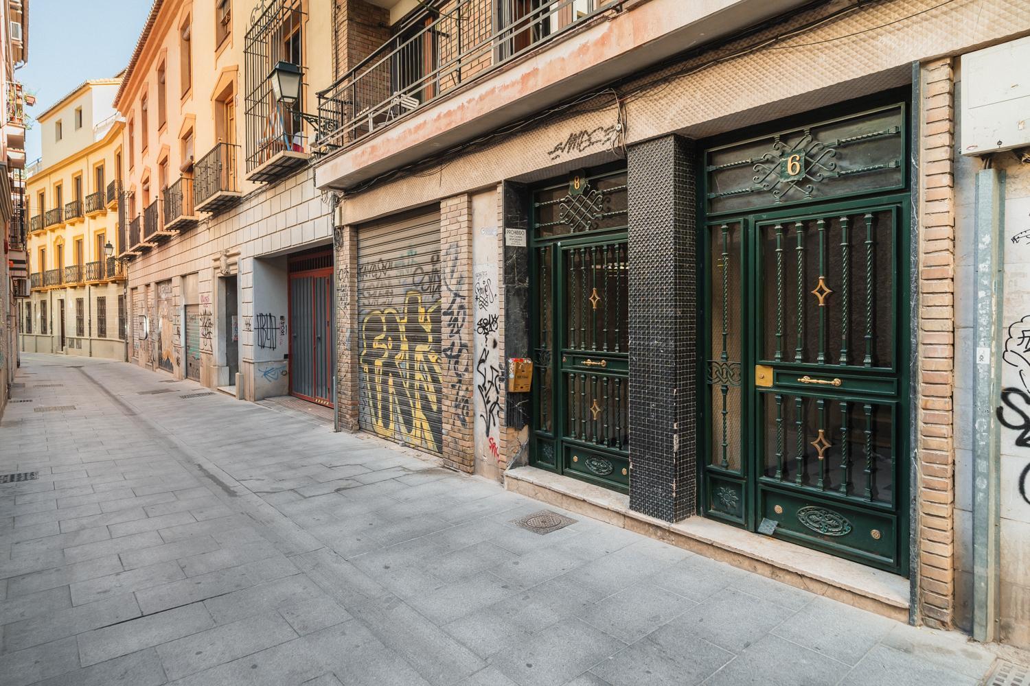 Mano De Hierro - Free Parking * Granada