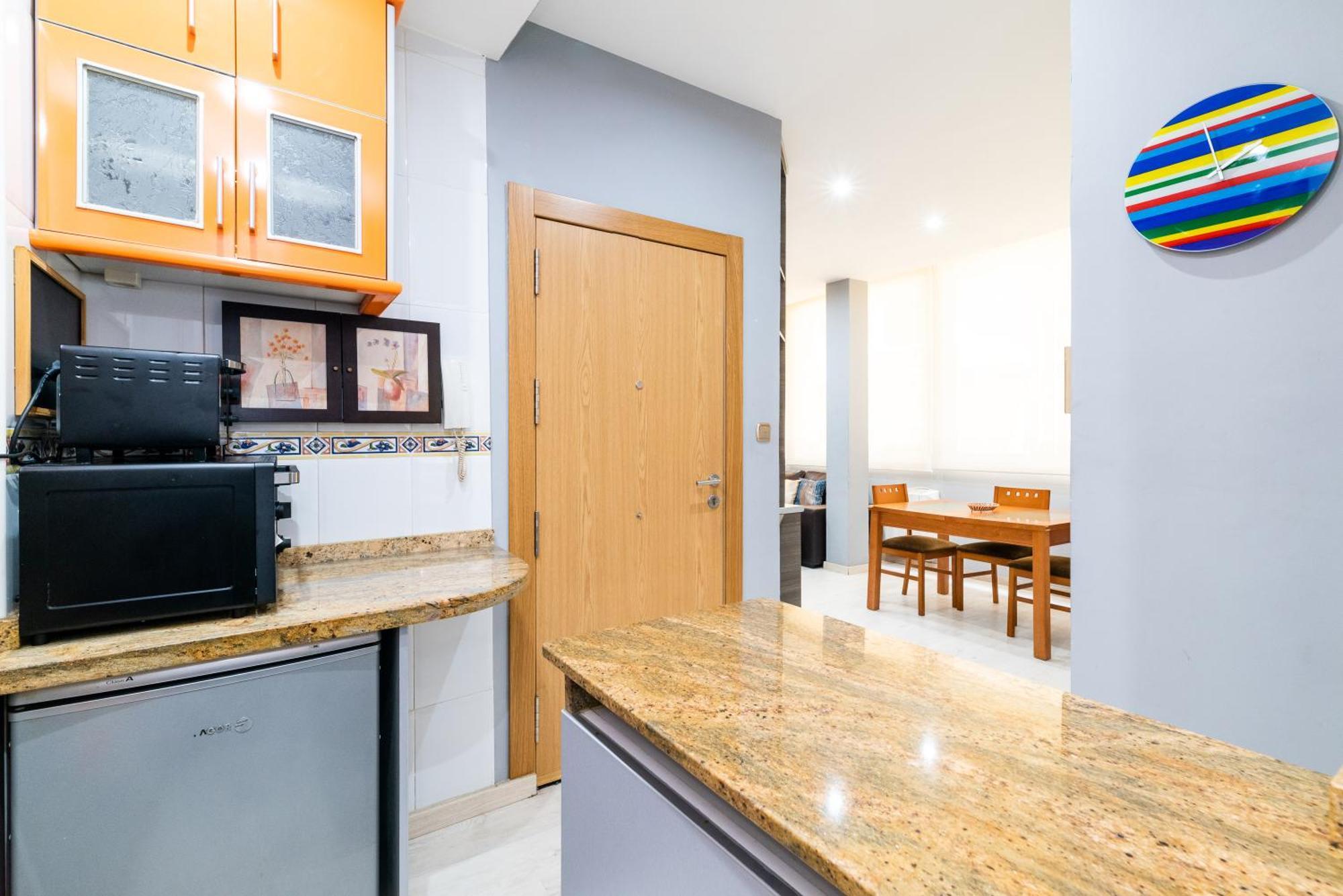 Apartment Apart. En El Centro De *