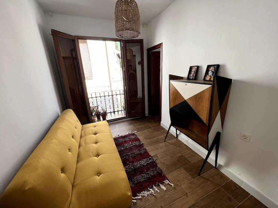 Cosy House, Sunny Terrace, Amazing Views & Outdoor Bathtub! * Granada