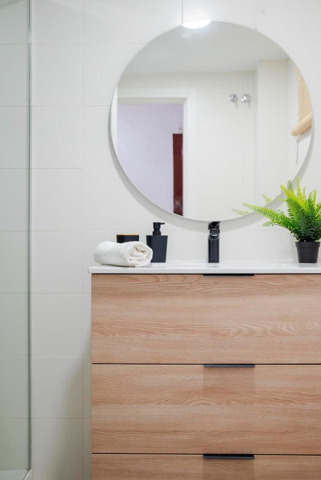 Apartamento Bonito Piso En El Centro De By Bebalmy Granada