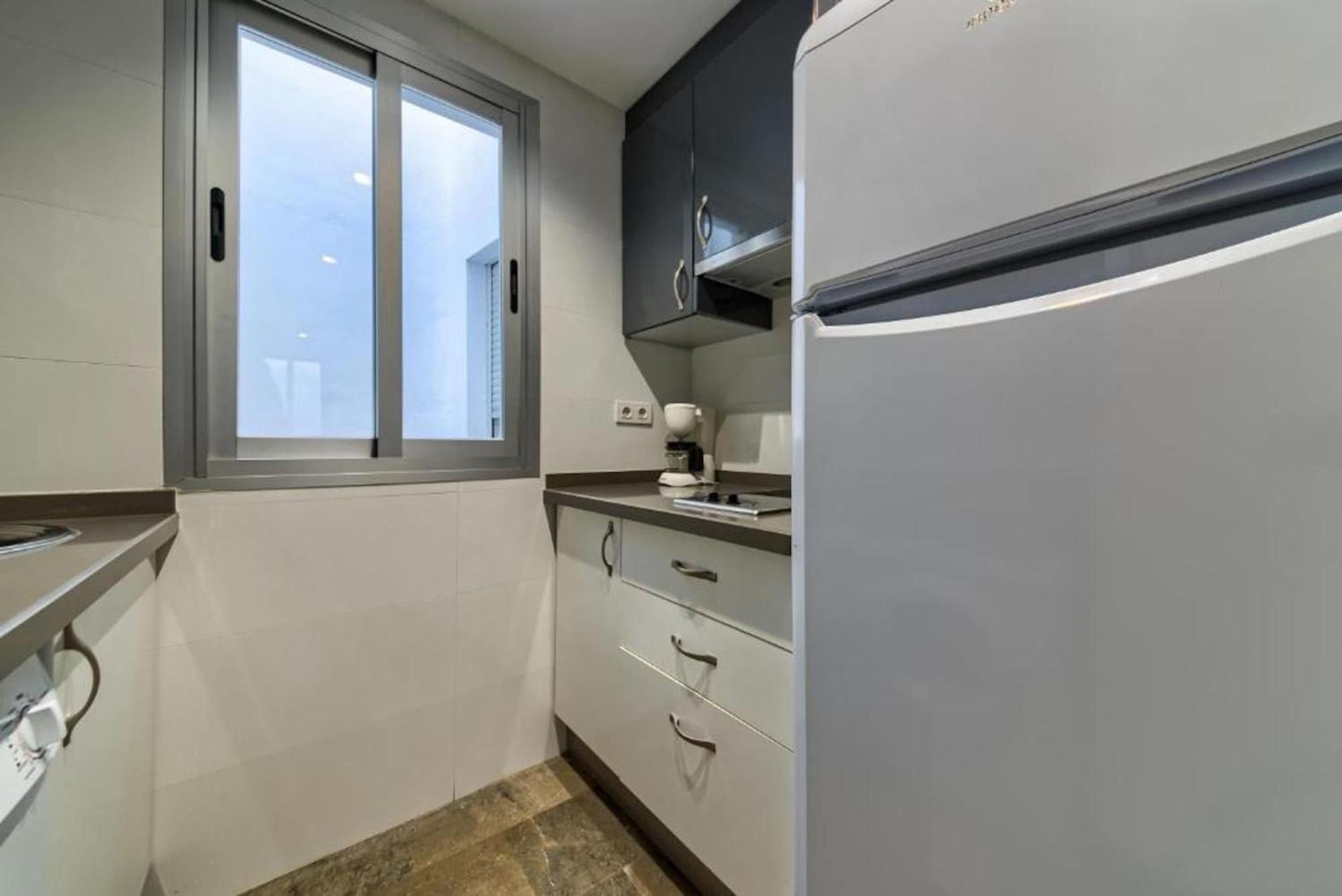 Apartamento En Casco Historico Con Terraza Comunitaria Y Parking Opcional *