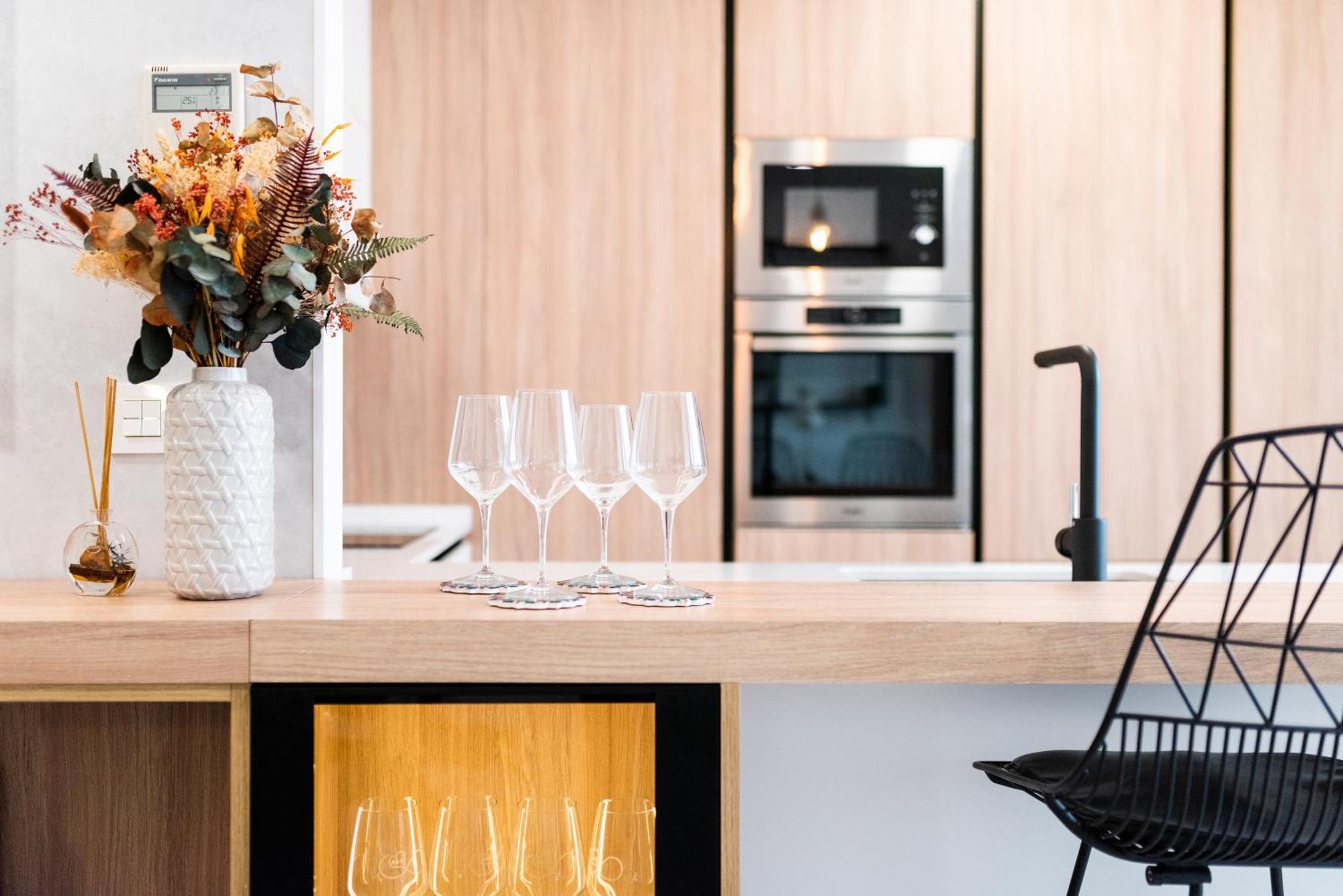 Apartment Wekey Homes, Angel Deluxe & Free Parking *