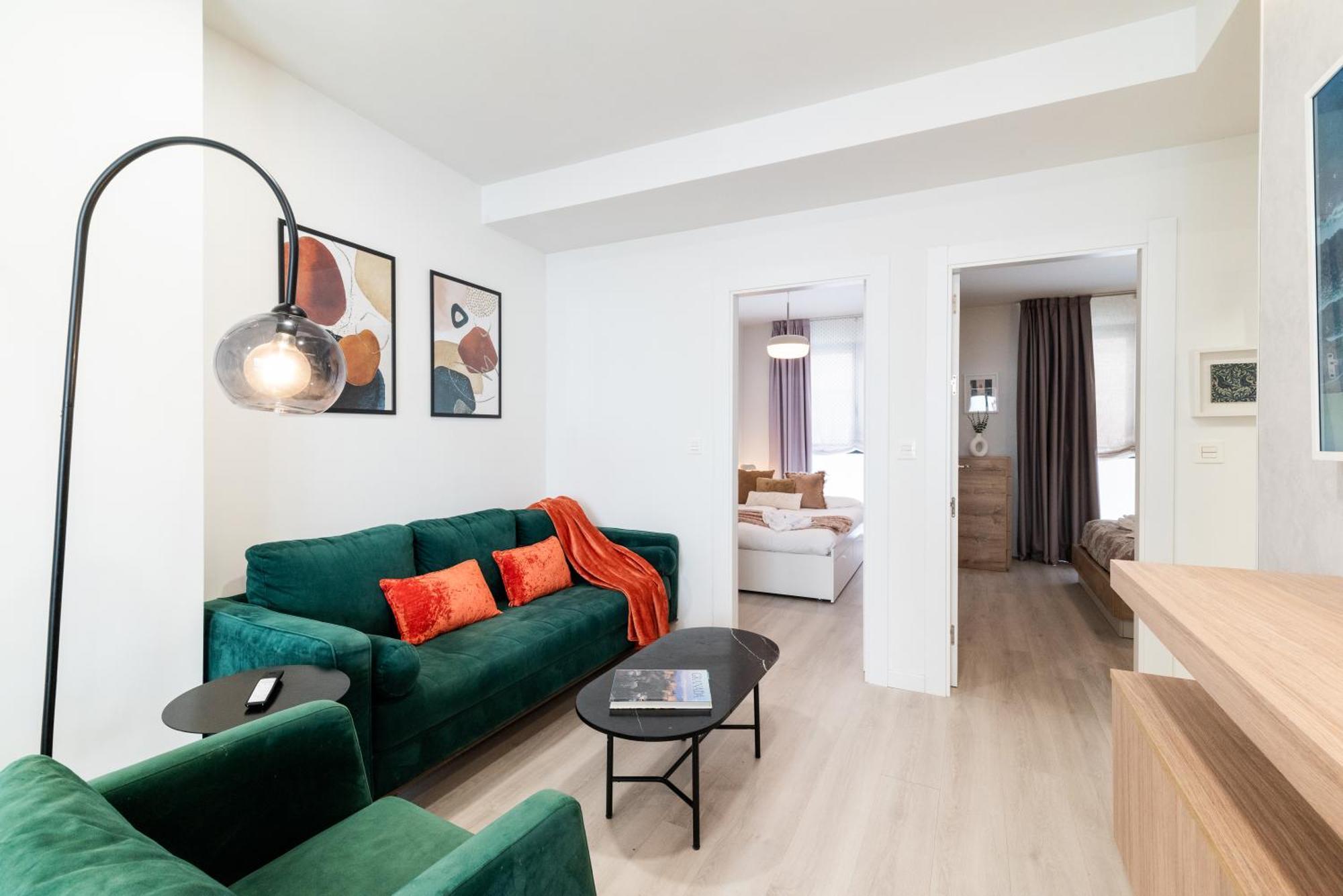Wekey Homes, Angel Deluxe & Free Parking