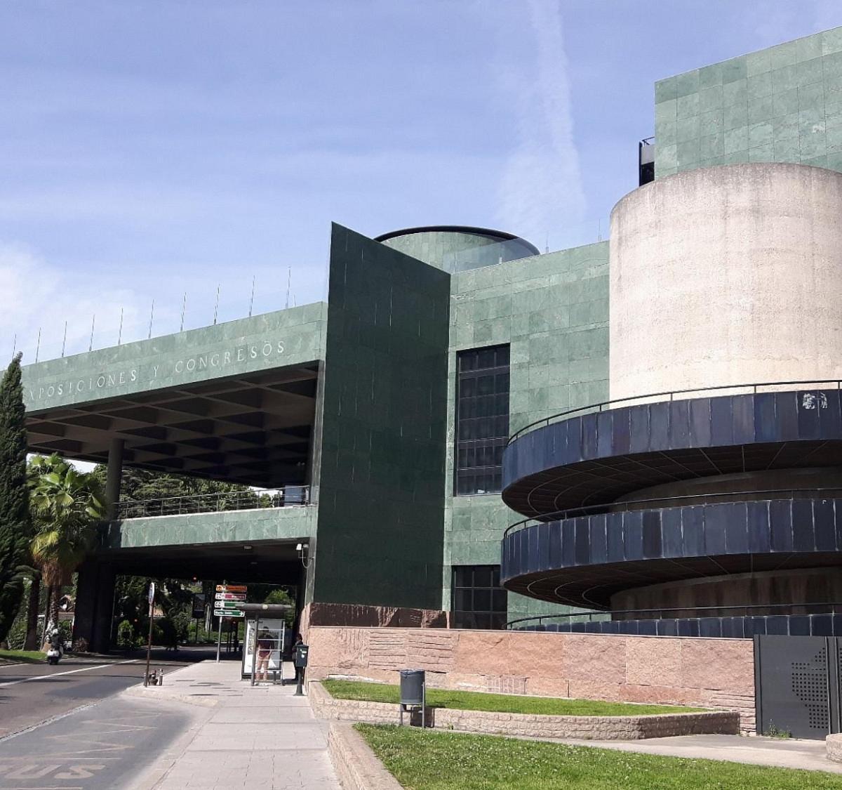 Acogedor Junto Palacio Congresos Apartamento *
