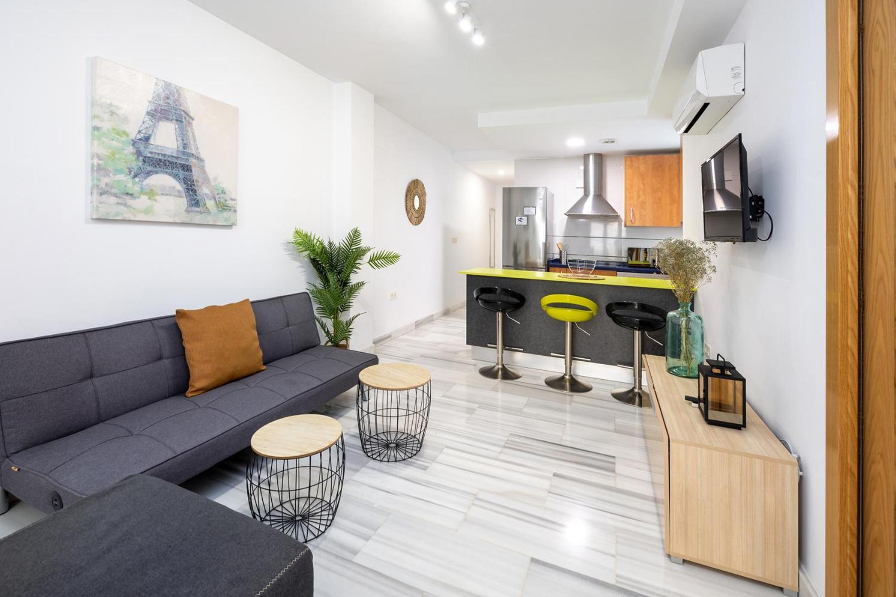 3 Bedroom Elegant & Cozy Centre