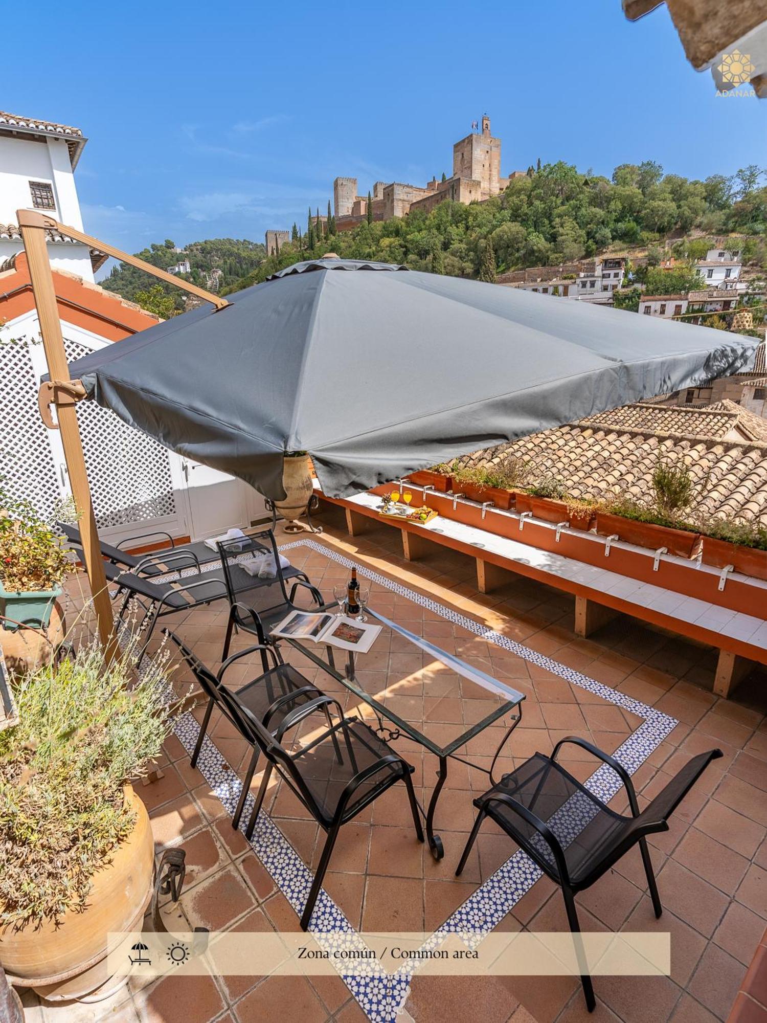 Adanar-apartamentos Muralla Ziri * Granada
