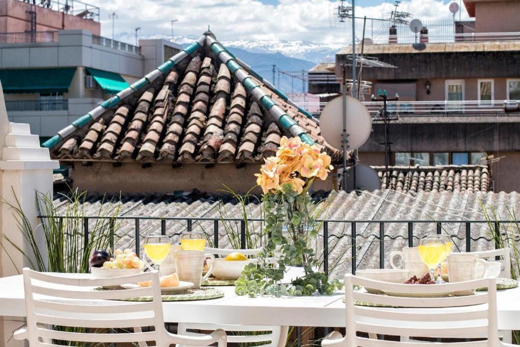 Terrace Center Apartment Granada