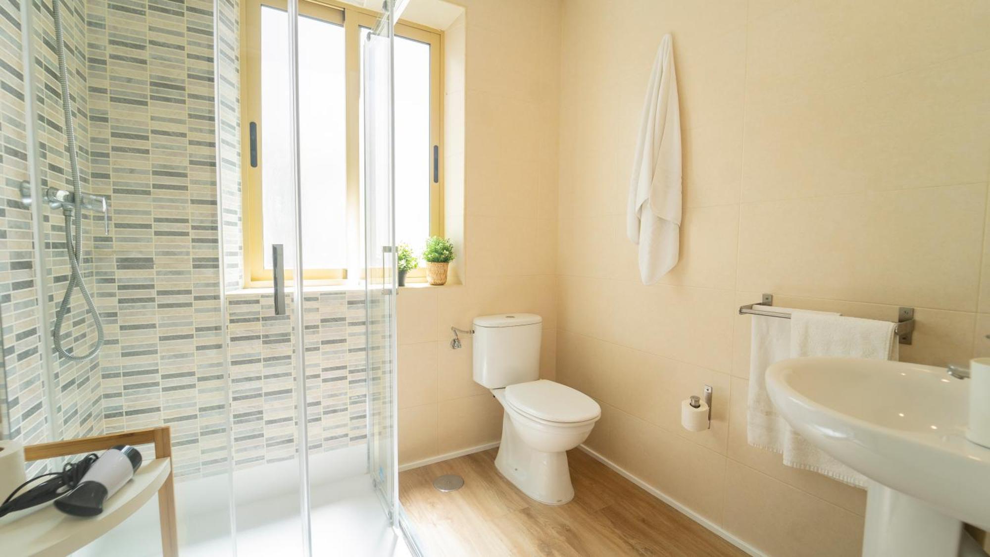 Apartamento Céntricos, Parking, Wifi Y A/c Granada