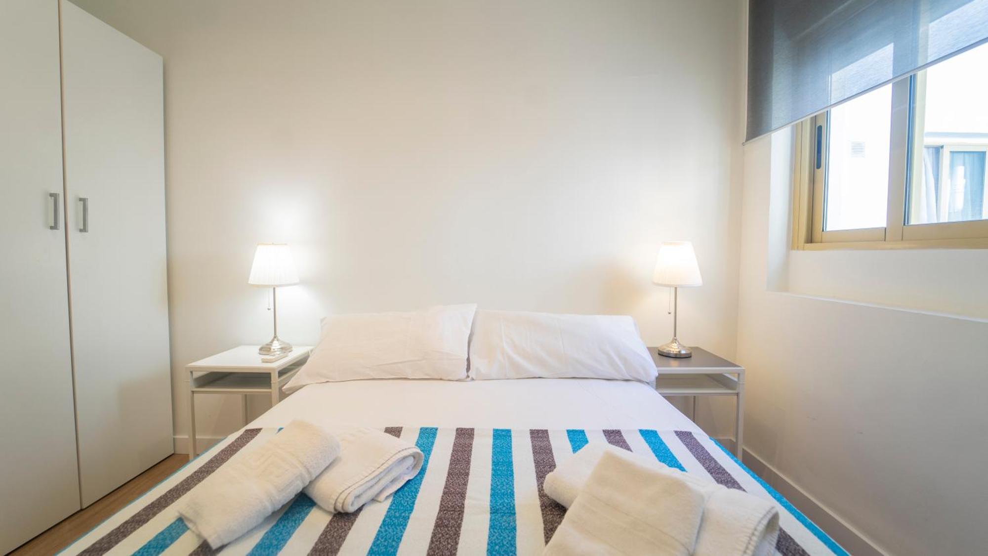 Céntricos, Parking, Wifi Y A/c Apartamento