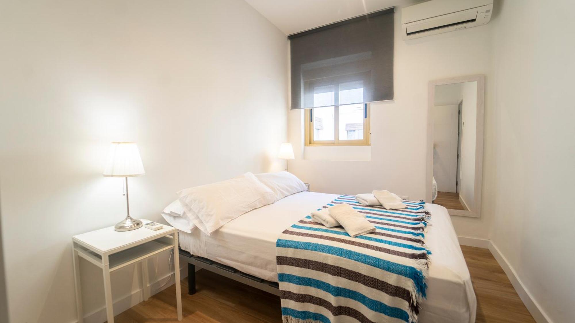 Apartamento Céntricos, Parking, Wifi Y A/c Granada