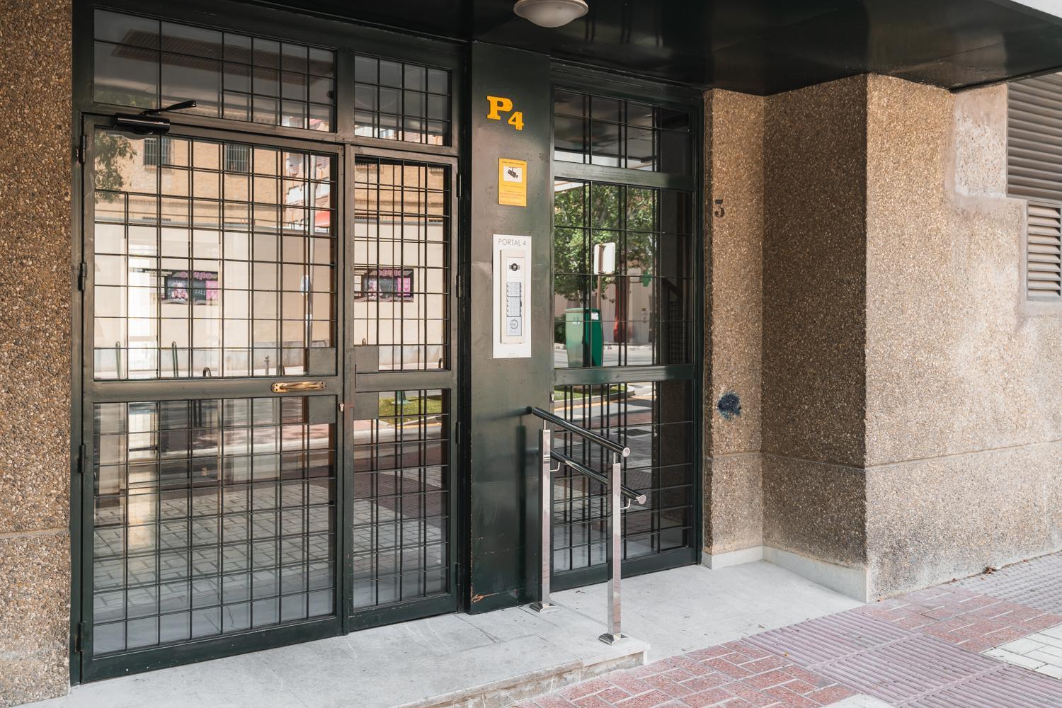 Apartamento Avenida Del Sur Con Parking Granada