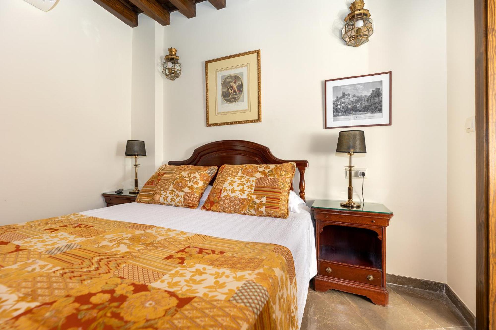 Apartamento En Pleno Centro, Aljibe Rodrigo Del Campo 1a *