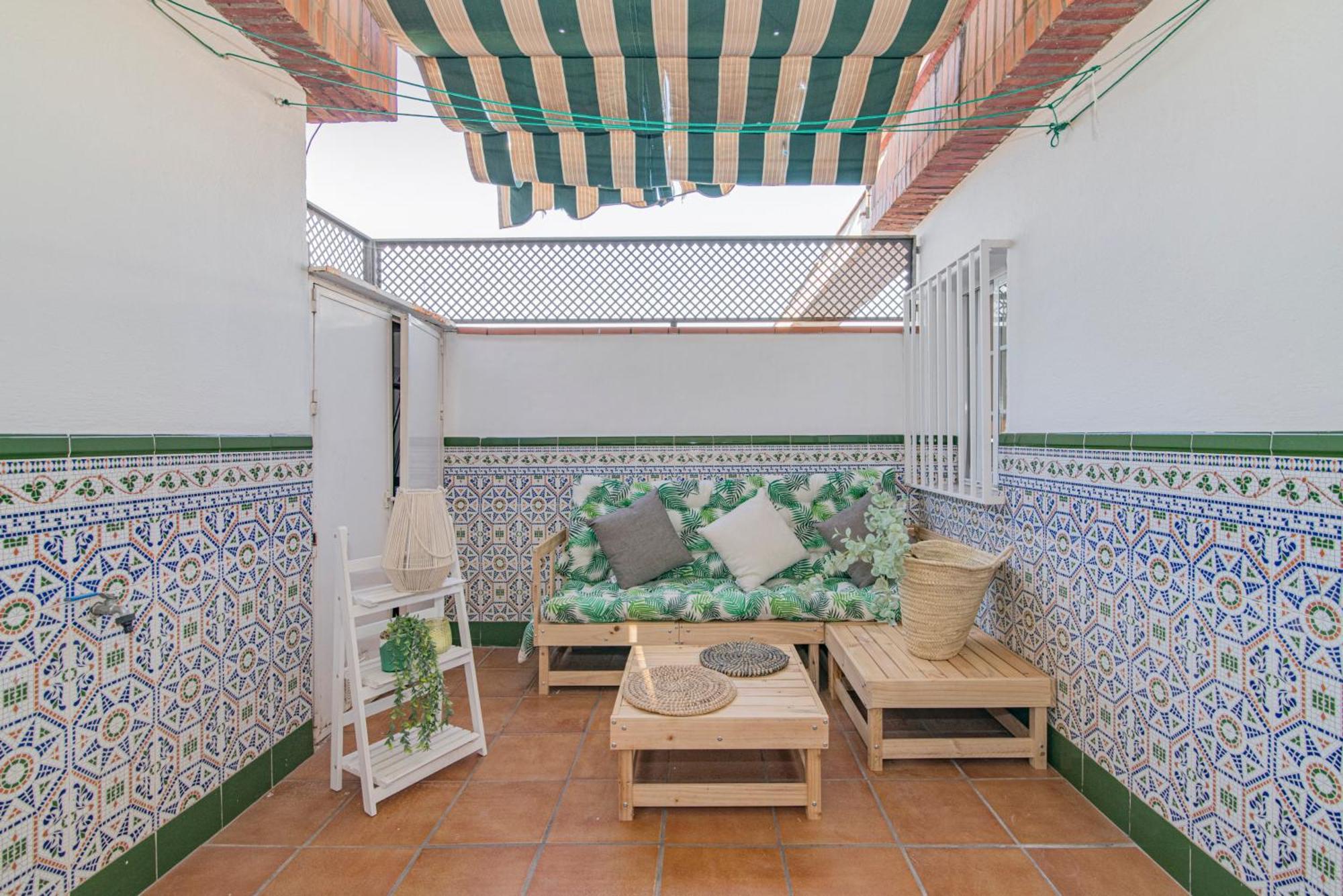Atico Trucha Retreat Con Terraza Granada
