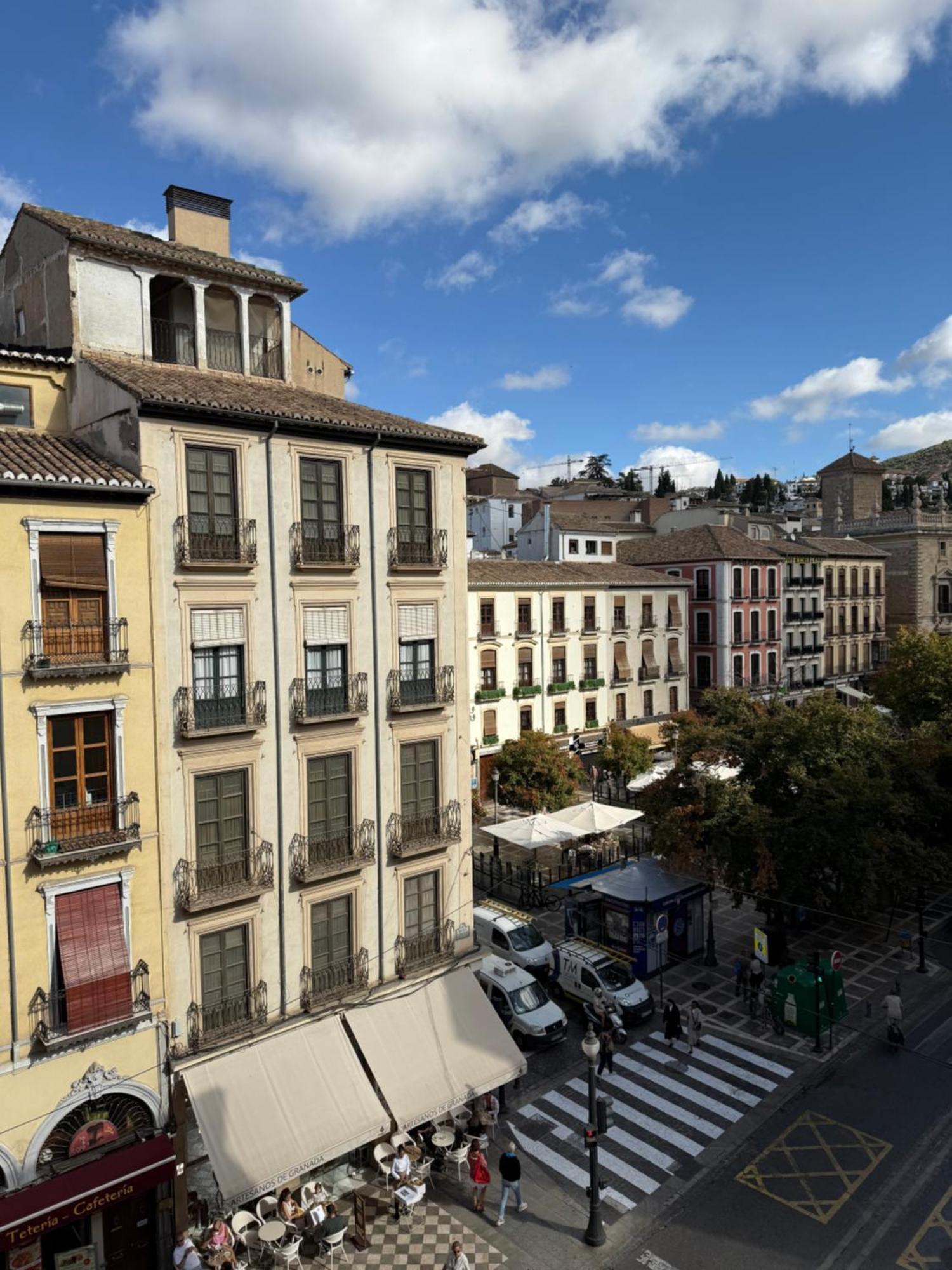 Cozy 6 Min To Alhambra-2 Min To Cathedral Walking Apartment