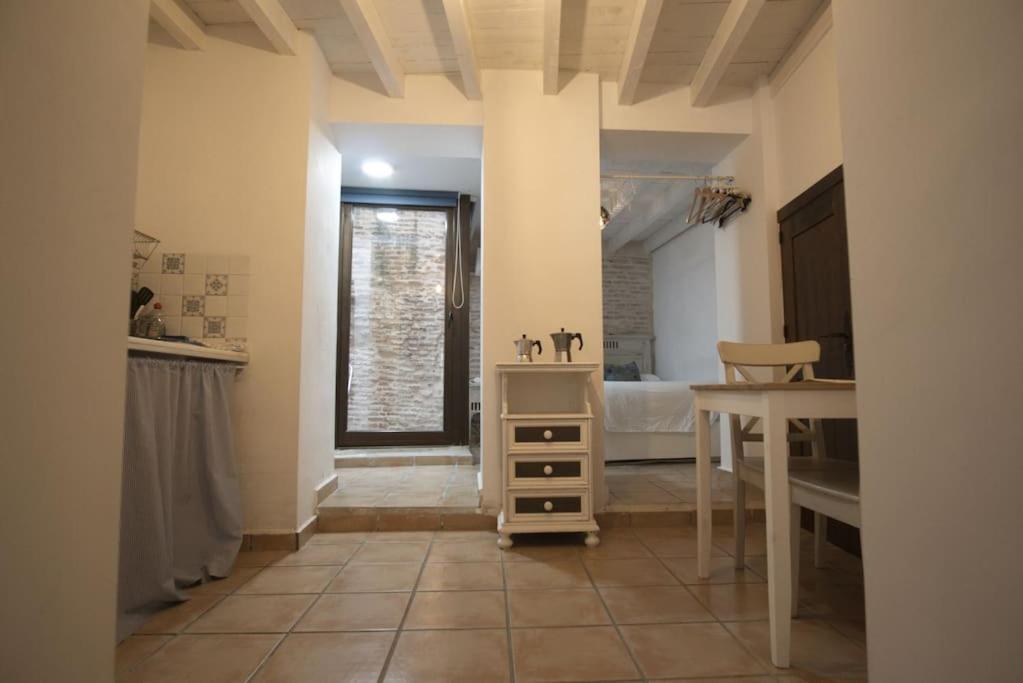 Apartamento La Casa Del Cuento Bajo