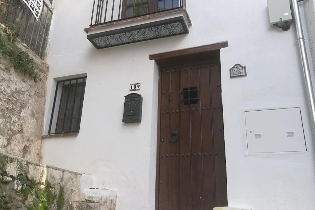 La Casa Del Cuento Bajo Apartamento *