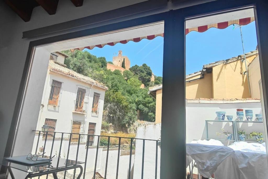 Apartamento La Casa Del Cuento, Atico Con Vistas A La Alhambra Granada