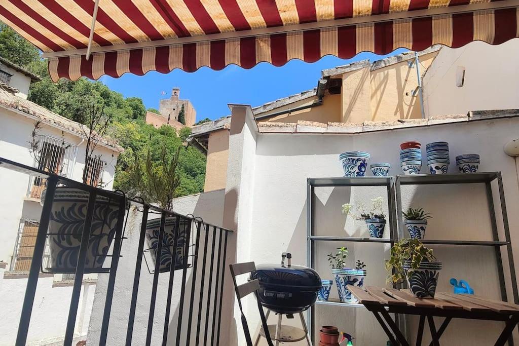 Apartamento La Casa Del Cuento, Atico Con Vistas A La Alhambra Granada