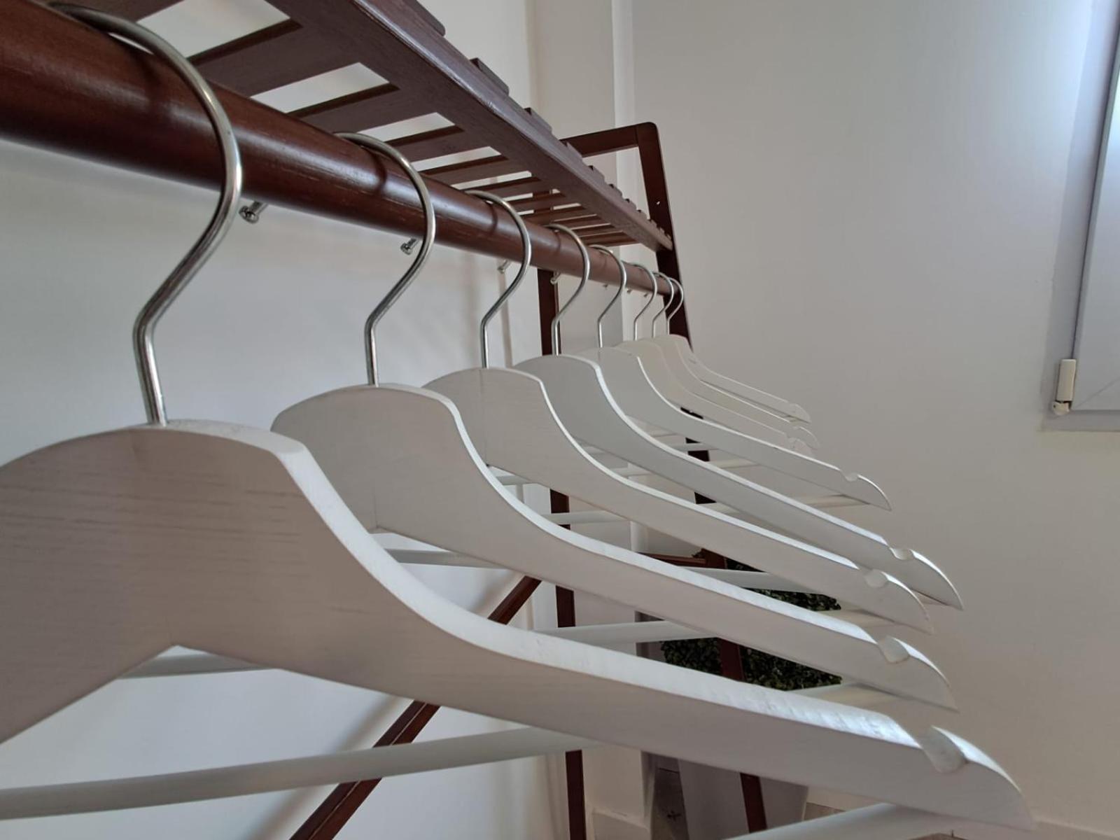 Eye Apartment *