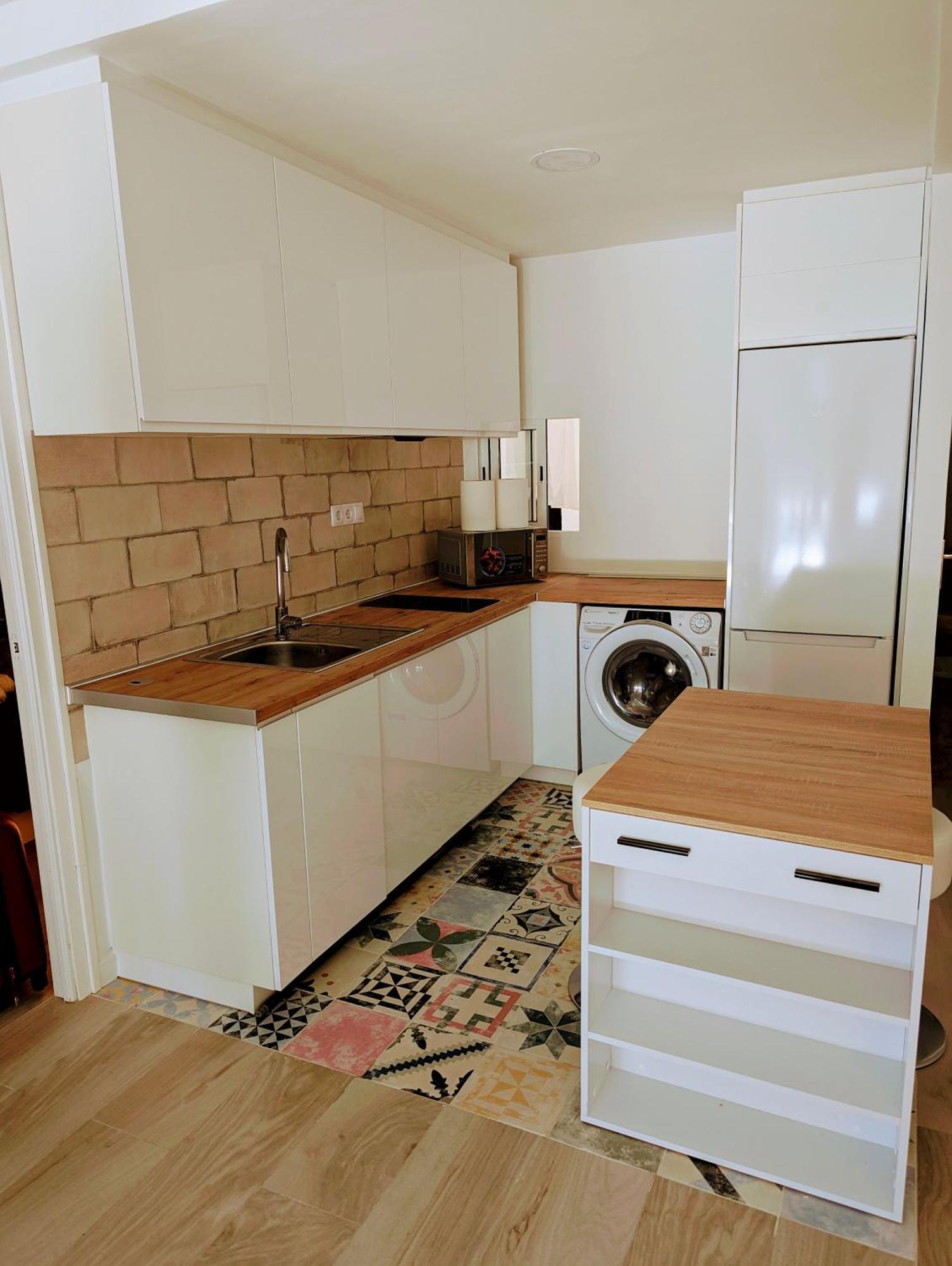 Eye Apartment
