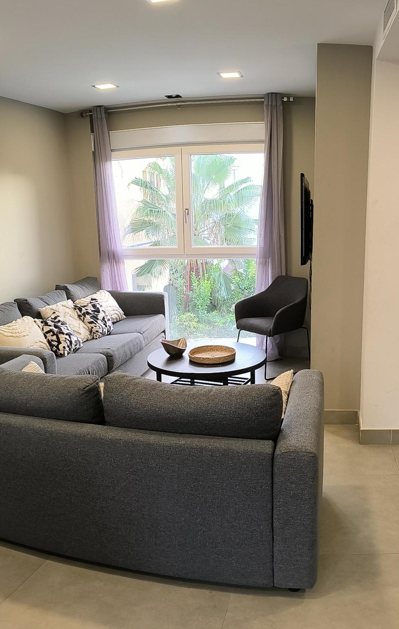 Casa Con Jardin, Aparcamiento