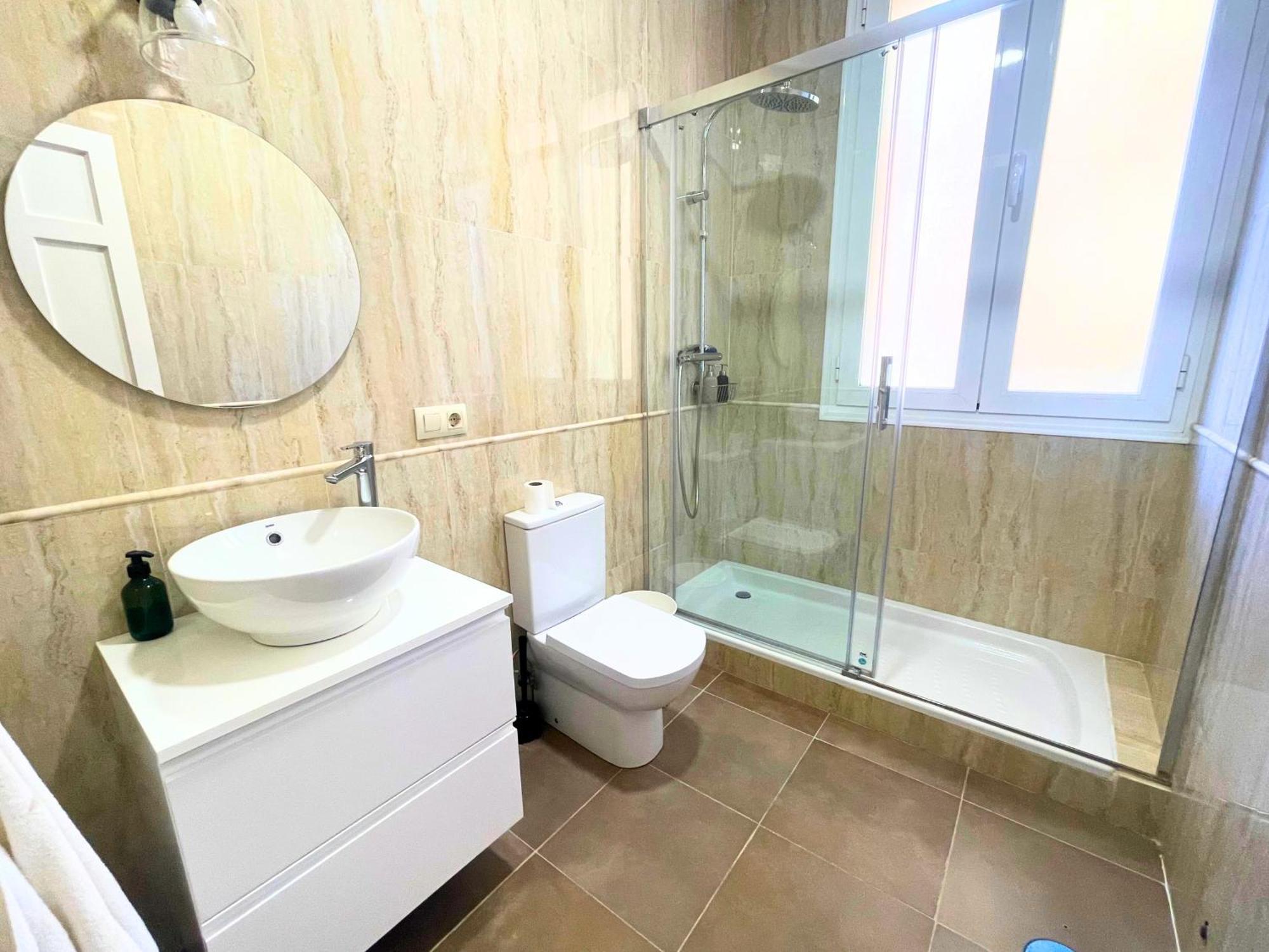 Home4u Gran Via Luxury *