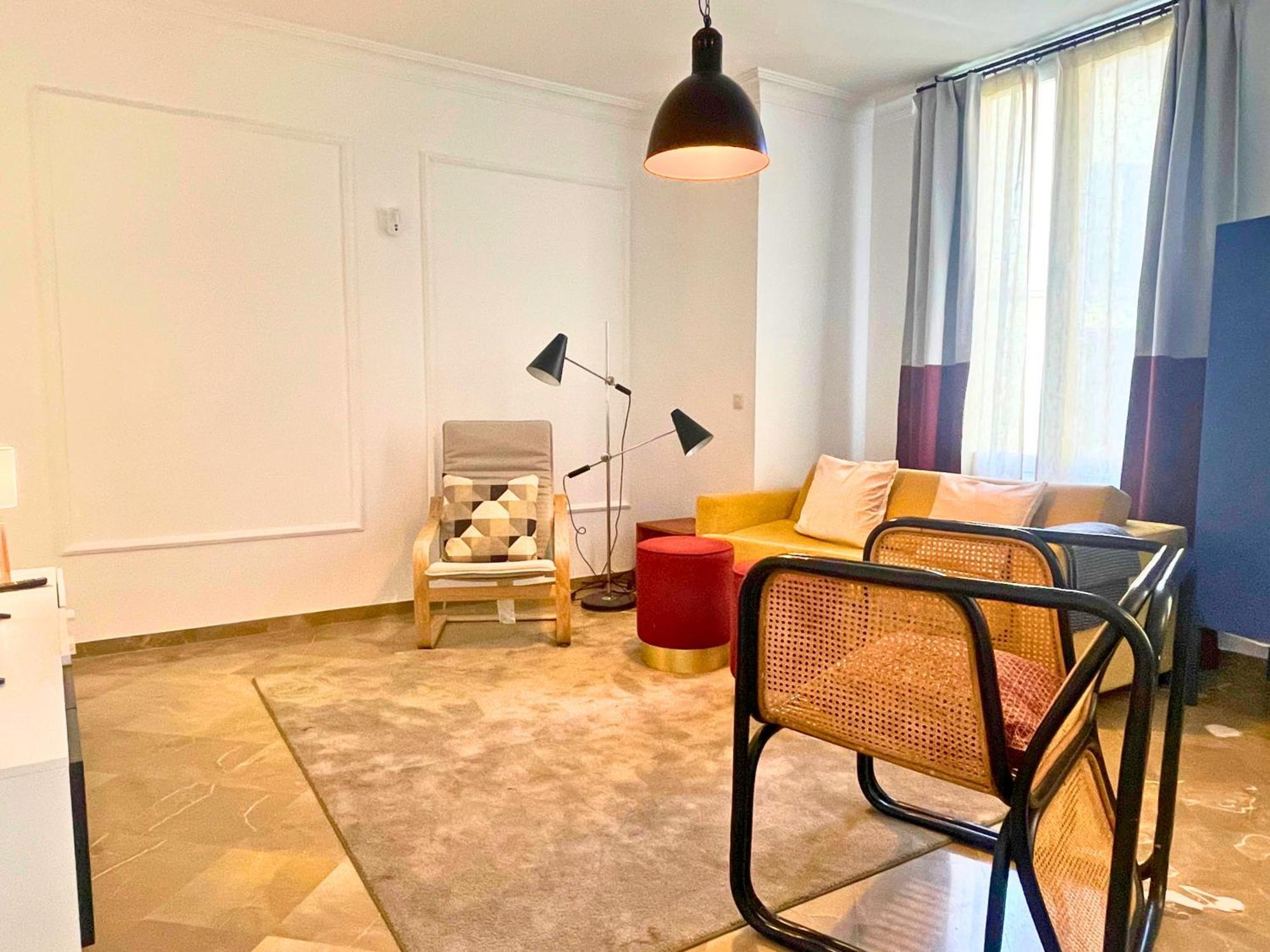 Home4u Gran Via Luxury * Granada