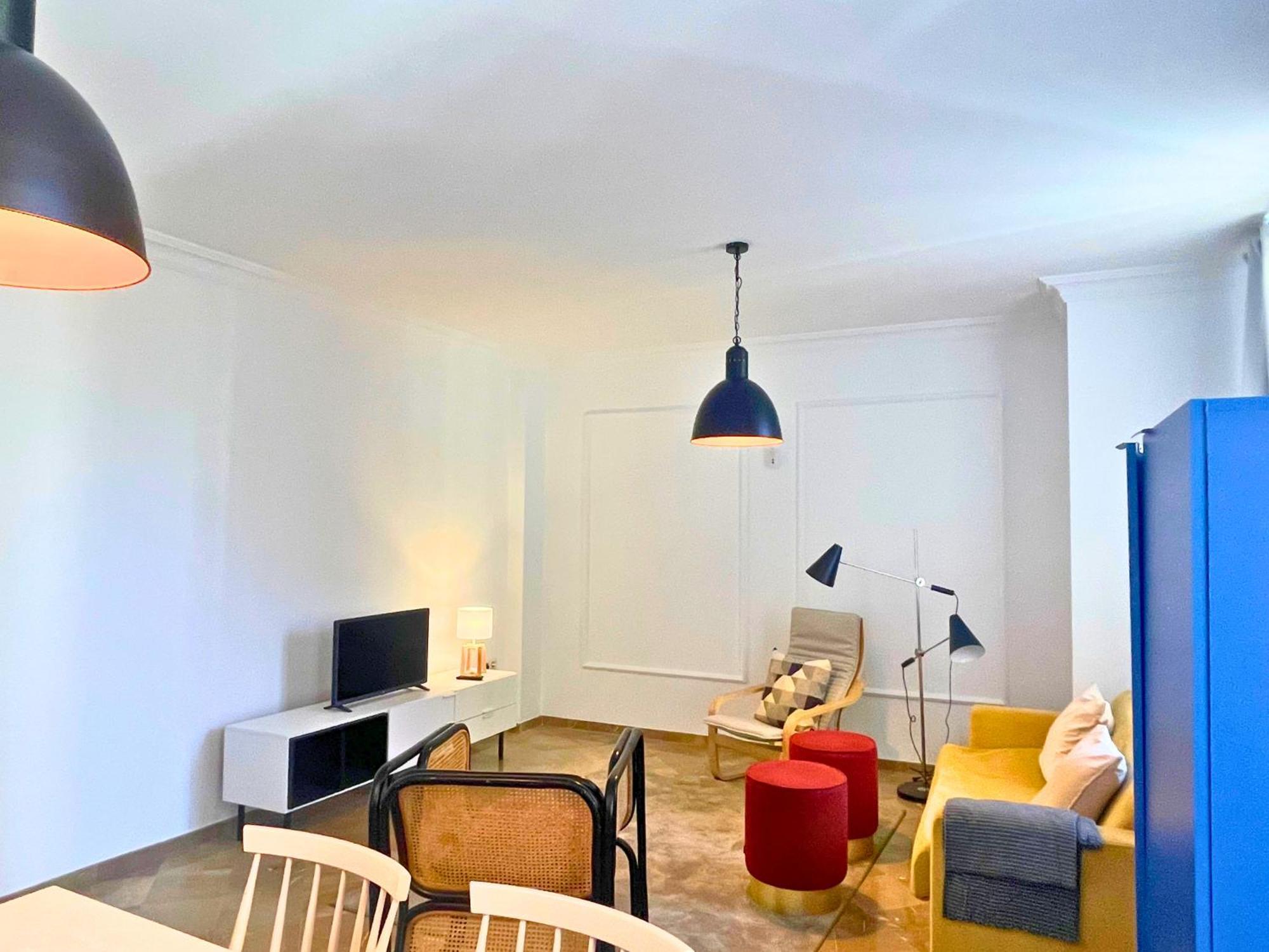 Home4u Gran Via Luxury Apartment *