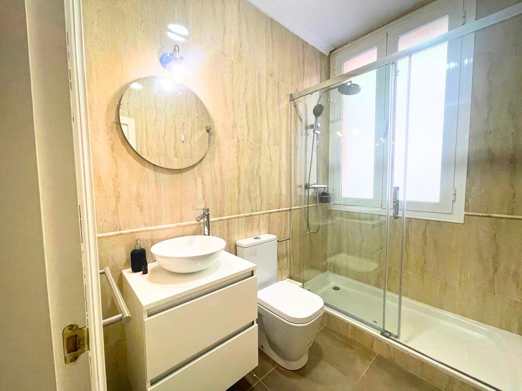 Apartment Home4u Gran Via Luxury *