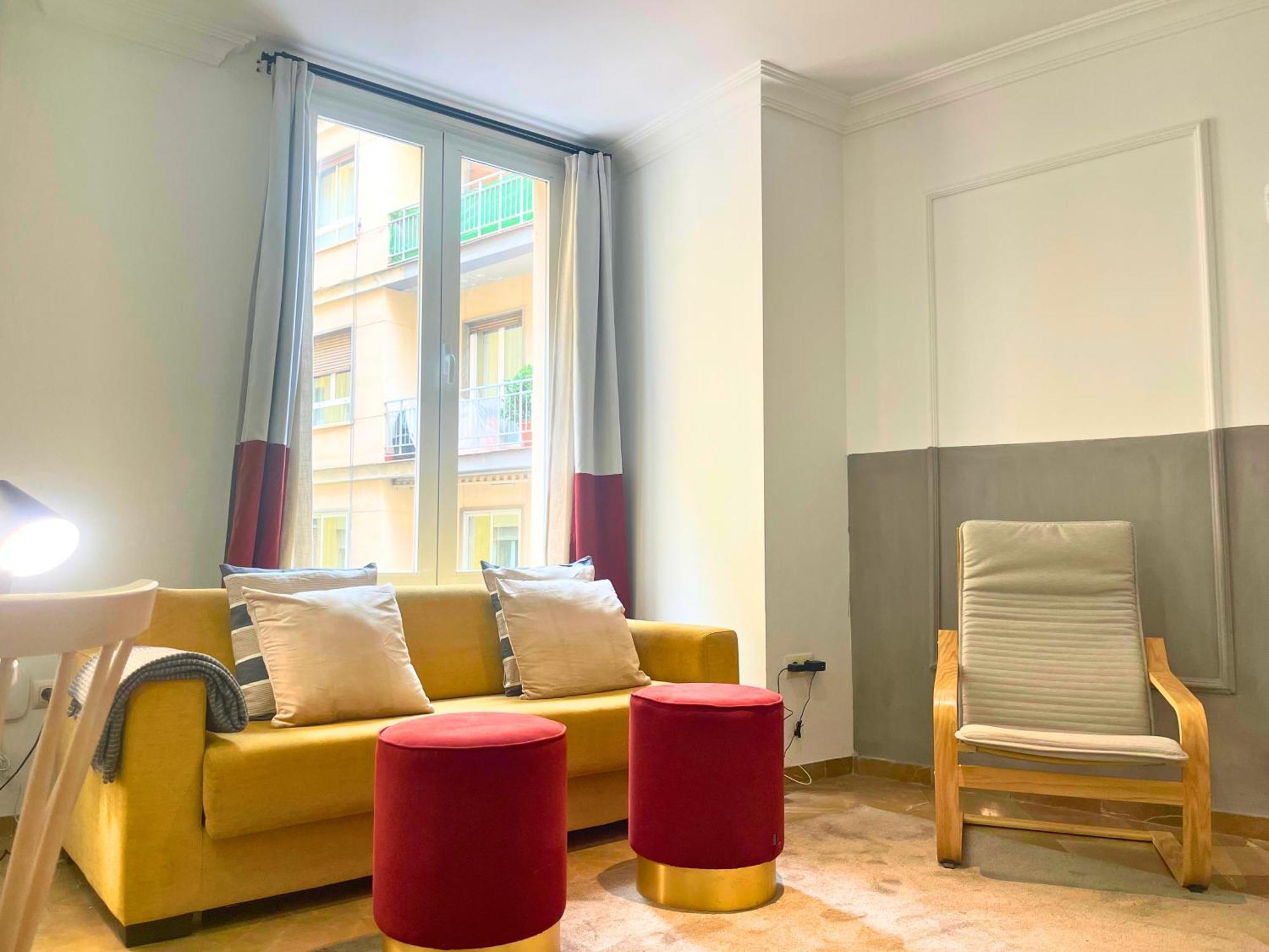 Home4u Gran Via Luxury Apartment Granada